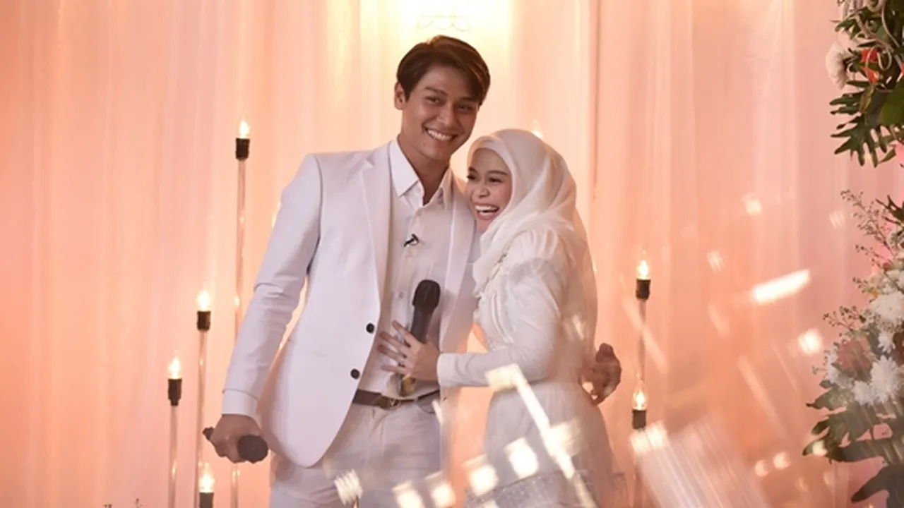Pengajian Menuju Halal Lesti Kejora - Rizky Billar Dihadiri Dua Penceramah Kondang yang Beri Wejangan Pernikahan Pengajian Menuju Halal Lesti Kejora - Rizky Billar Dihadiri Dua Penceramah Kondang yang Beri Wejangan Pernikahan