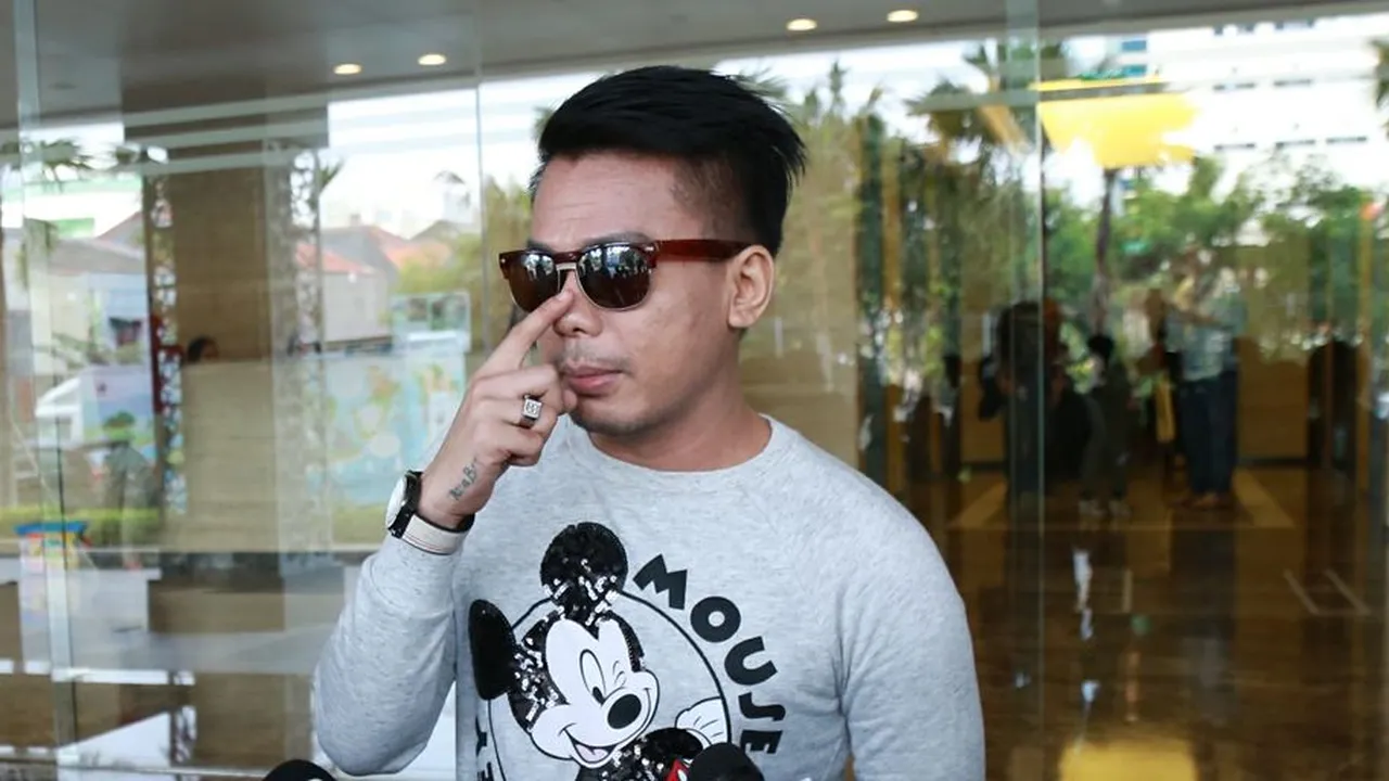 Pengakuan Robby Abbas Semasa Jadi Muncikari, Termahal 150 Juta - Tercepat 20 Menit! Pengakuan Robby Abbas Semasa Jadi Muncikari, Termahal 150 Juta - Tercepat 20 Menit!
