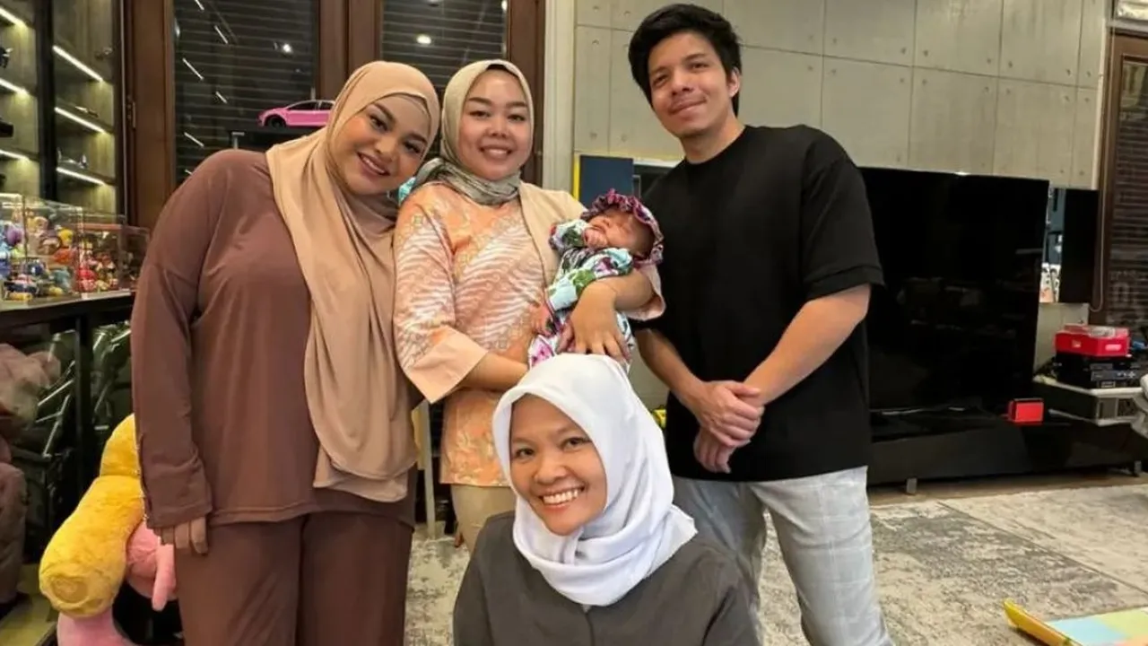 Pengasuh Azura Ulang Tahun, Aurel Hermansyah Beri Kado Mengejutkan Pengasuh Azura Ulang Tahun, Aurel Hermansyah Beri Kado Mengejutkan