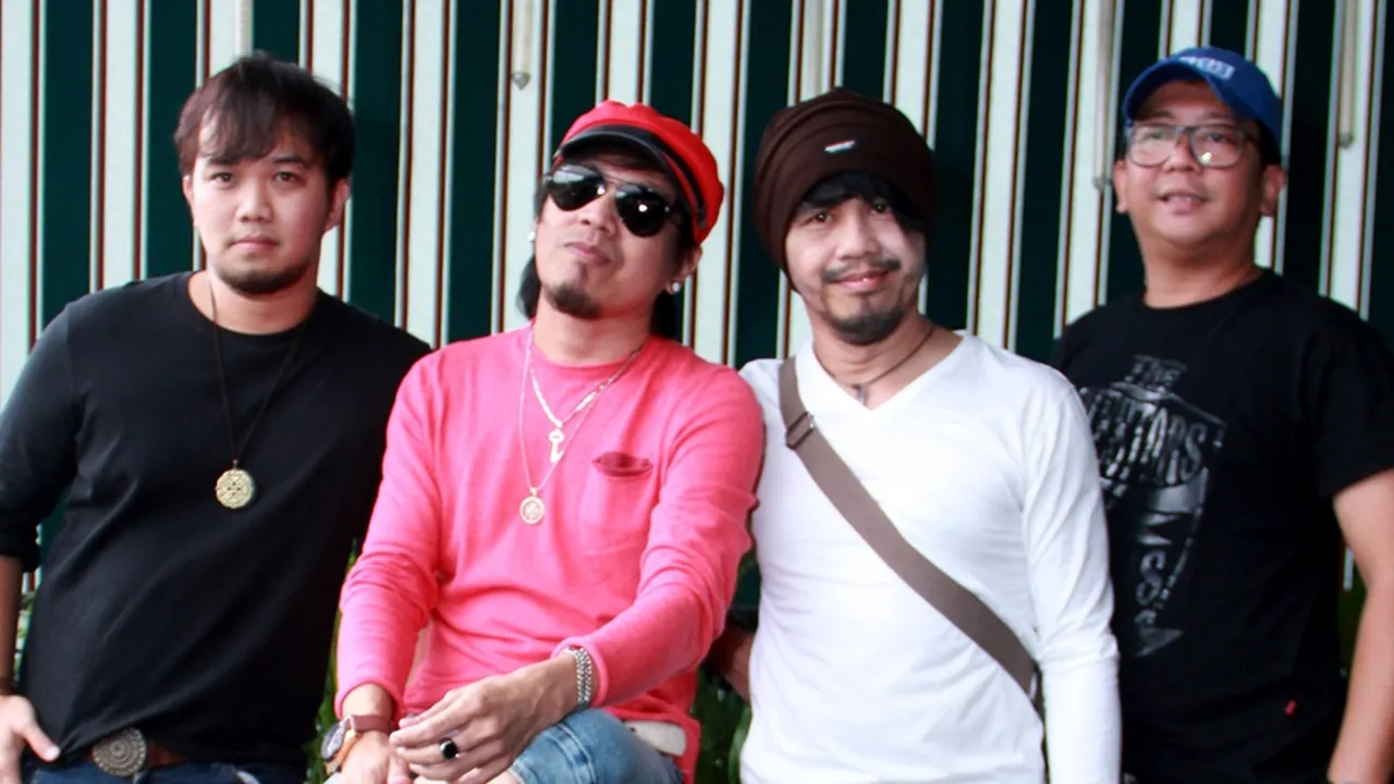 Penjaga Studio Pulang Kampung, Radja Tak Bisa Konser Online