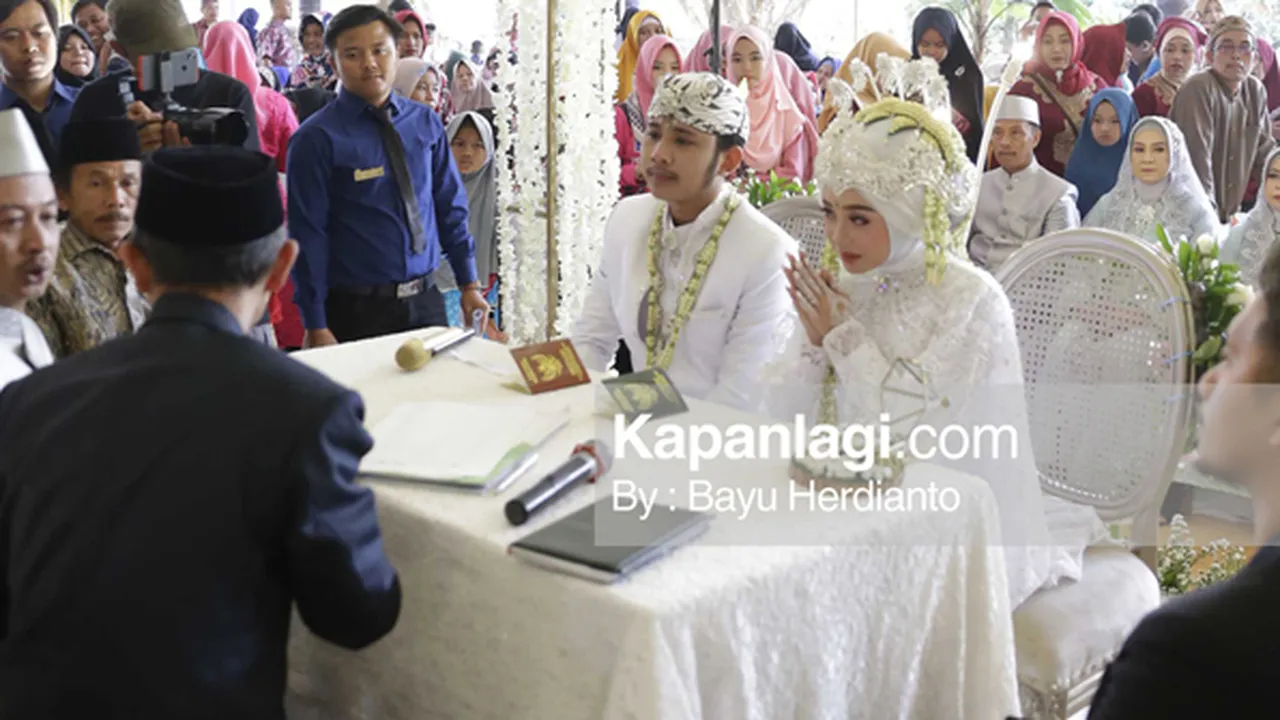 Penuh Hikmat, Ega Noviantika dan Rafly Resmi Menjadi Pasangan Suami Istri
