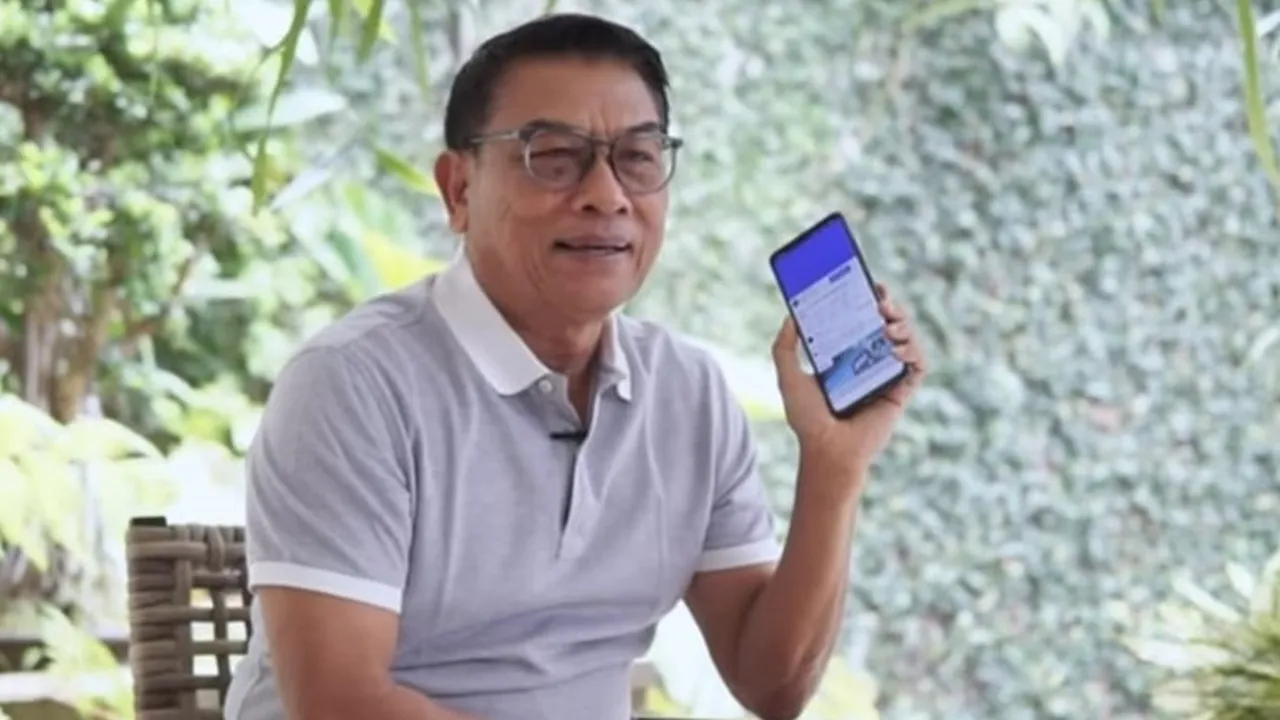 Penyanyi Tulus Dapat Pujian dari KSP Moeldoko