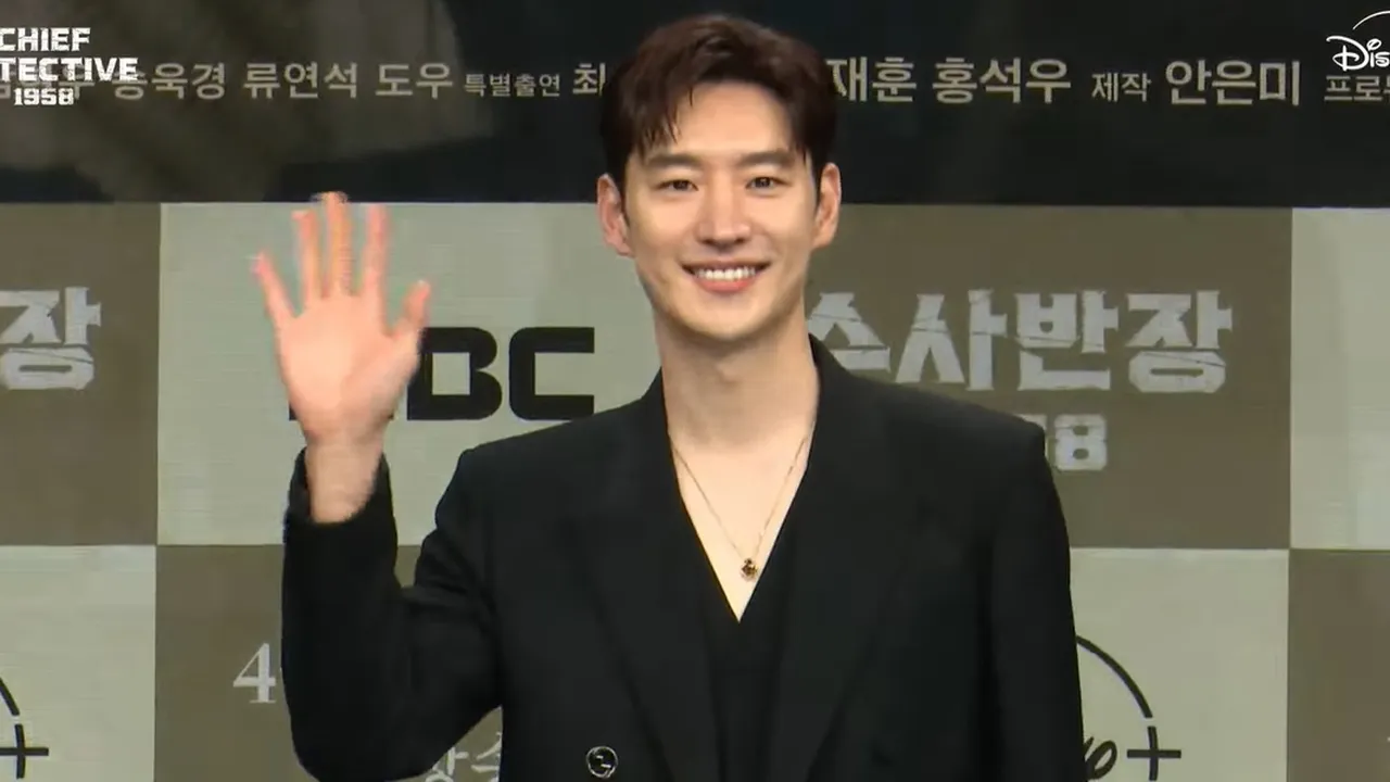 Perankan Karakter Detektif di Drama Terbaru, Lee Je Hoon Sempat Khawatir Karena Hal Ini