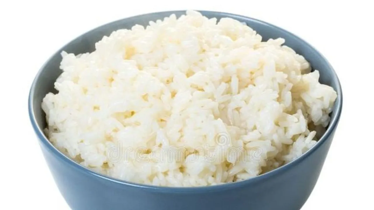 Perbandingan Nutrisi: Nasi Panas vs. Nasi Dingin, Mana yang Lebih Sehat?