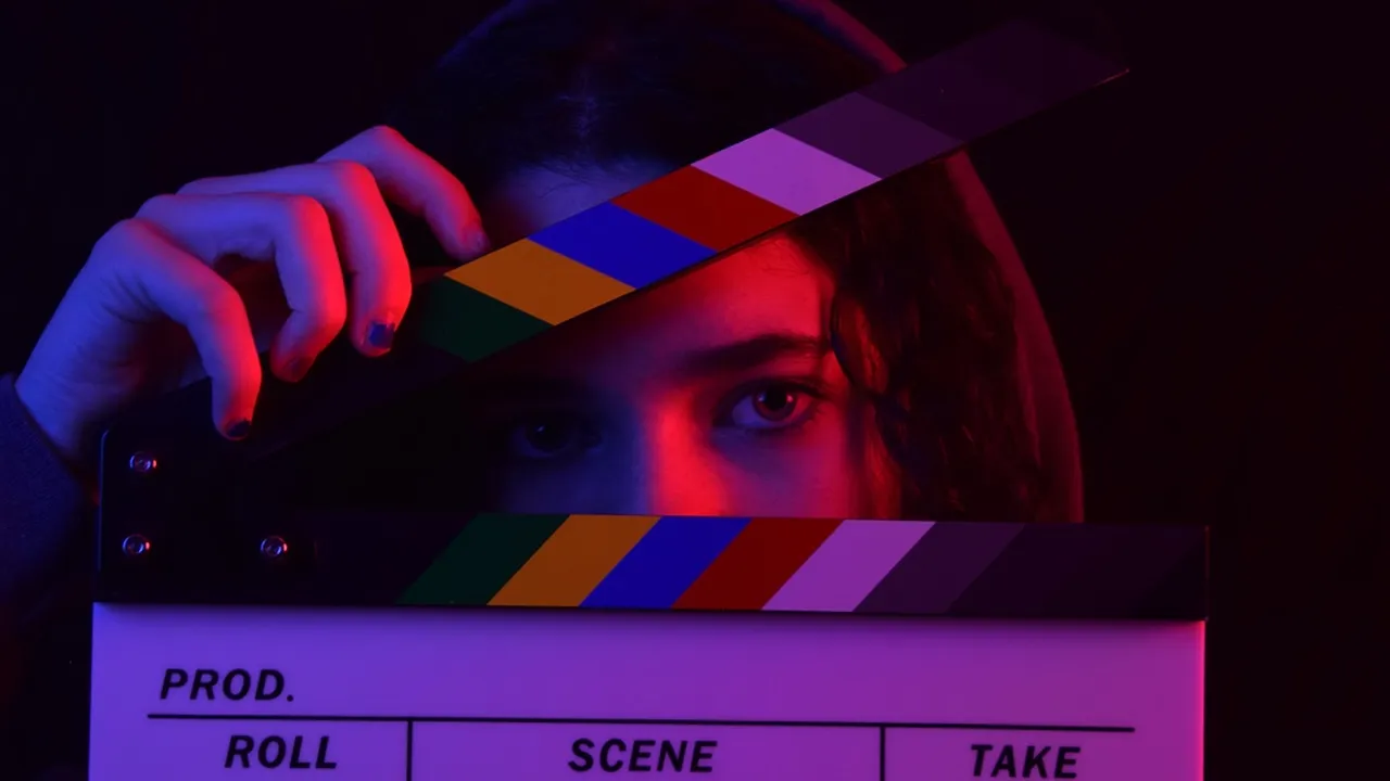 Perbedaan Drama dan Film yang Wajib Diketahui Penonton