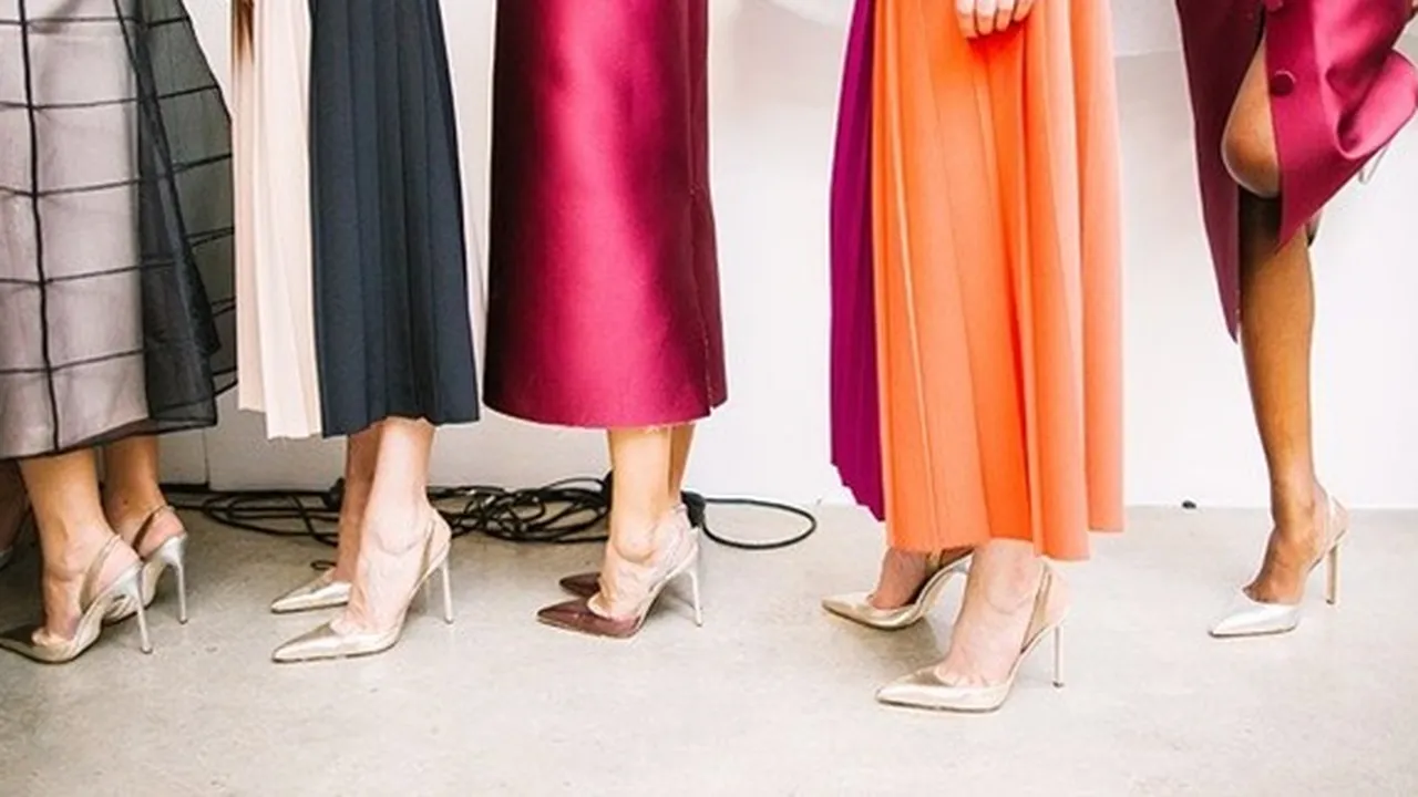 Wanita Wajib Tahu, Ini 7 Dampak Buruk Terlalu Sering Pakai Sepatu High Heels bagi Kesehatan