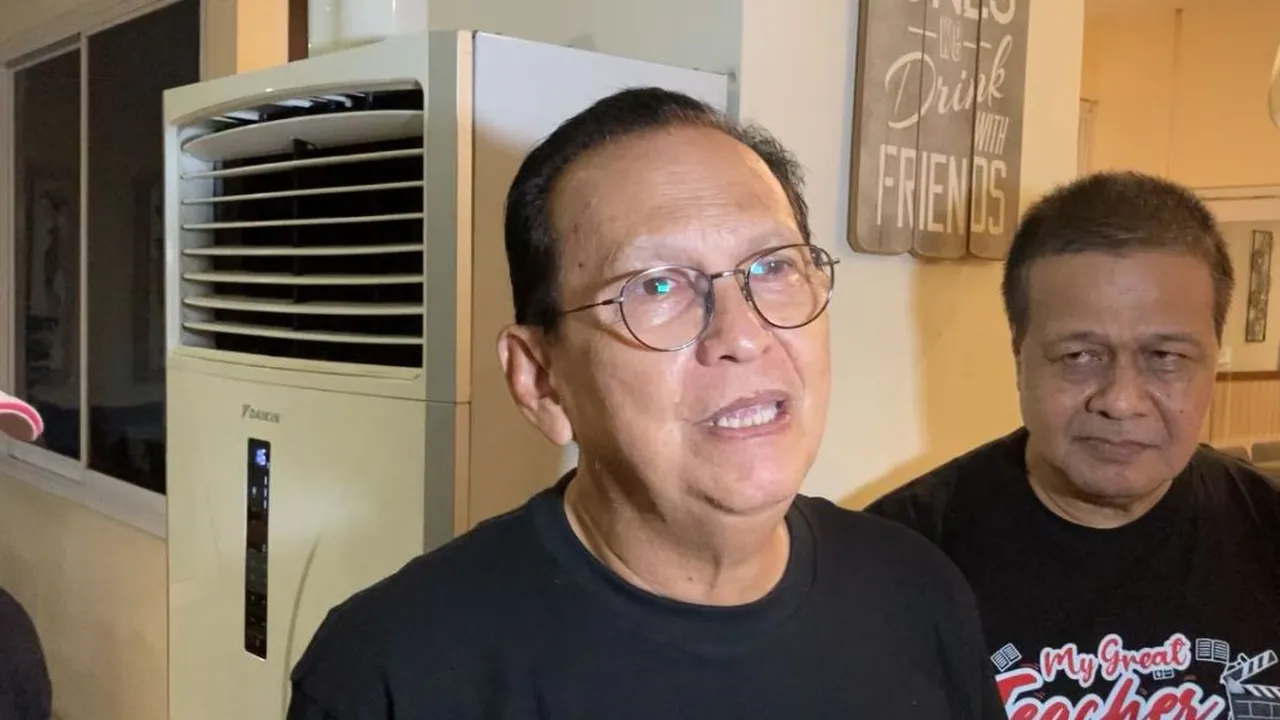Peringati Hari Ulang Tahunnya yang Ke 71, Roy Marten Ogah Diberi Kado