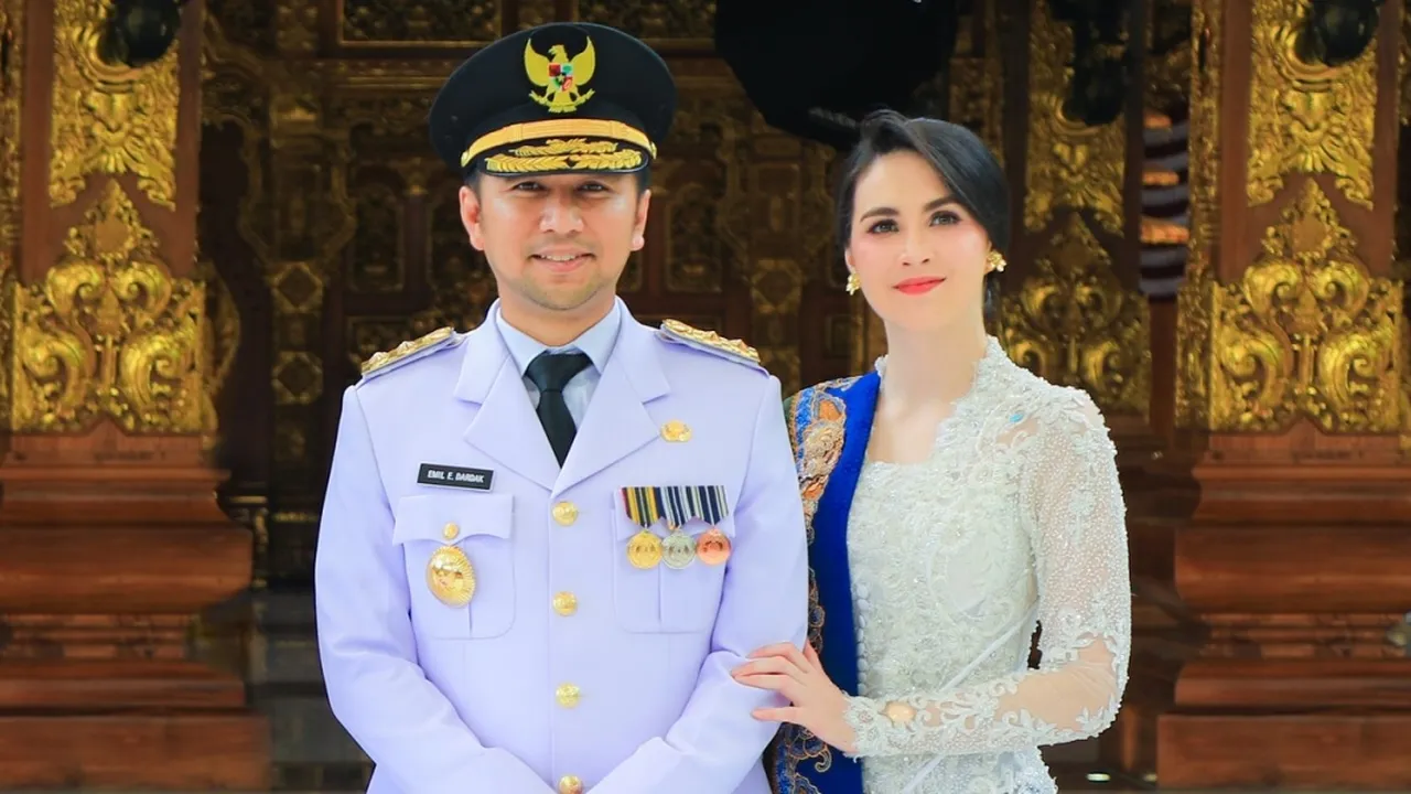 Perjalanan Arumi Bachsin: Dari Aktris Muda Menjadi Istri Wakil Gubernur Jawa Timur