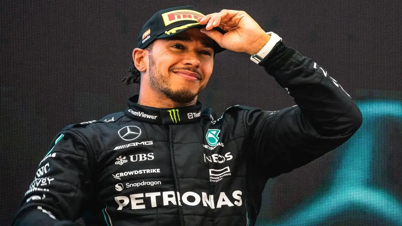 Perjalanan Epik Lewis Hamilton: Juara Dunia Tujuh Kali Formula 1 yang Kini Melangkah dari Mercedes