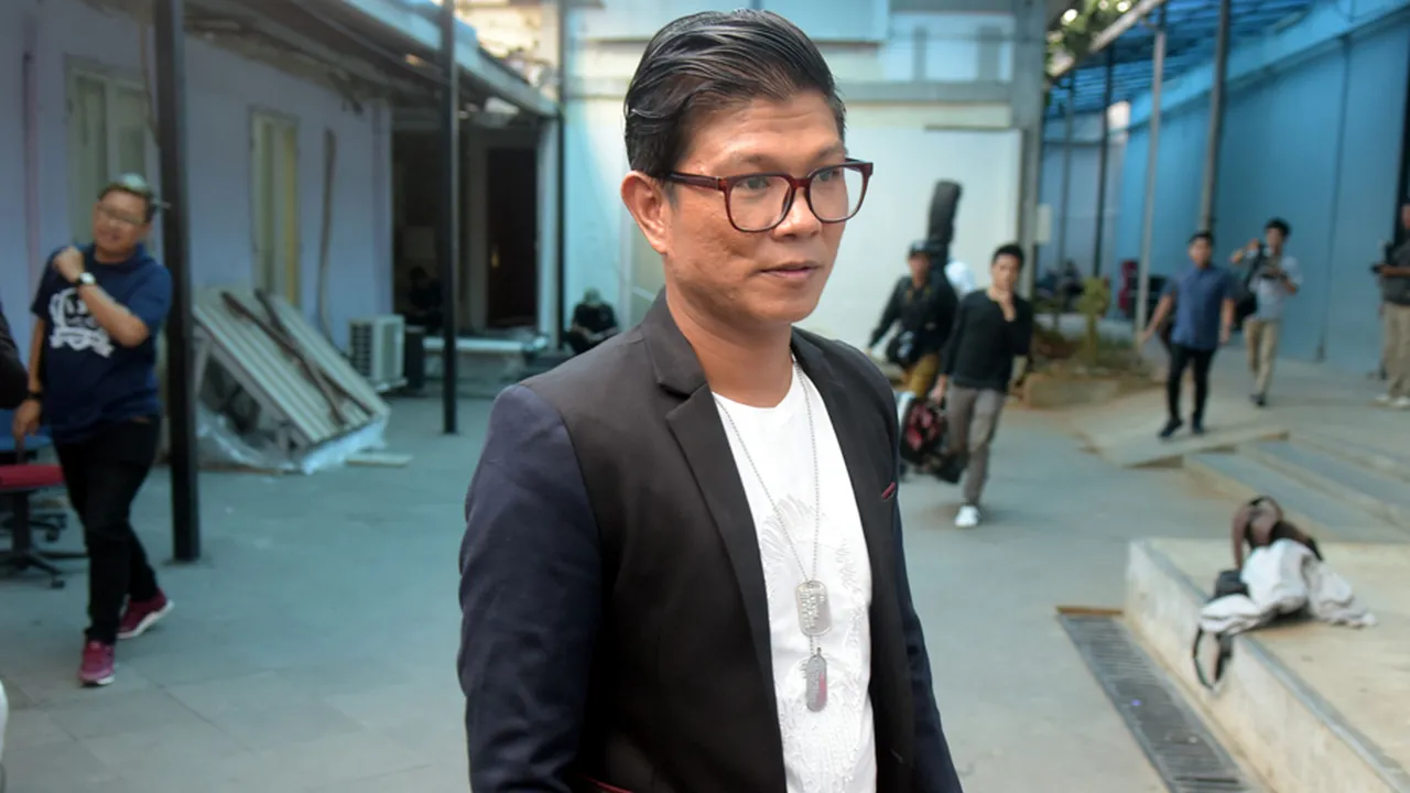 Pernah Jalin Hubungan Settingan, Seleb Ini Mengaku Untuk Dongkrak Pasangannya