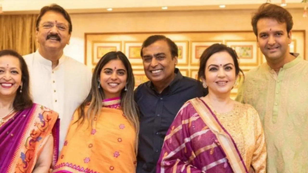 Pernikahannya Super Mewah, Siapa Sebenarnya Isha Ambani dan Anand Piramal? Pernikahannya Super Mewah, Siapa Sebenarnya Isha Ambani dan Anand Piramal?