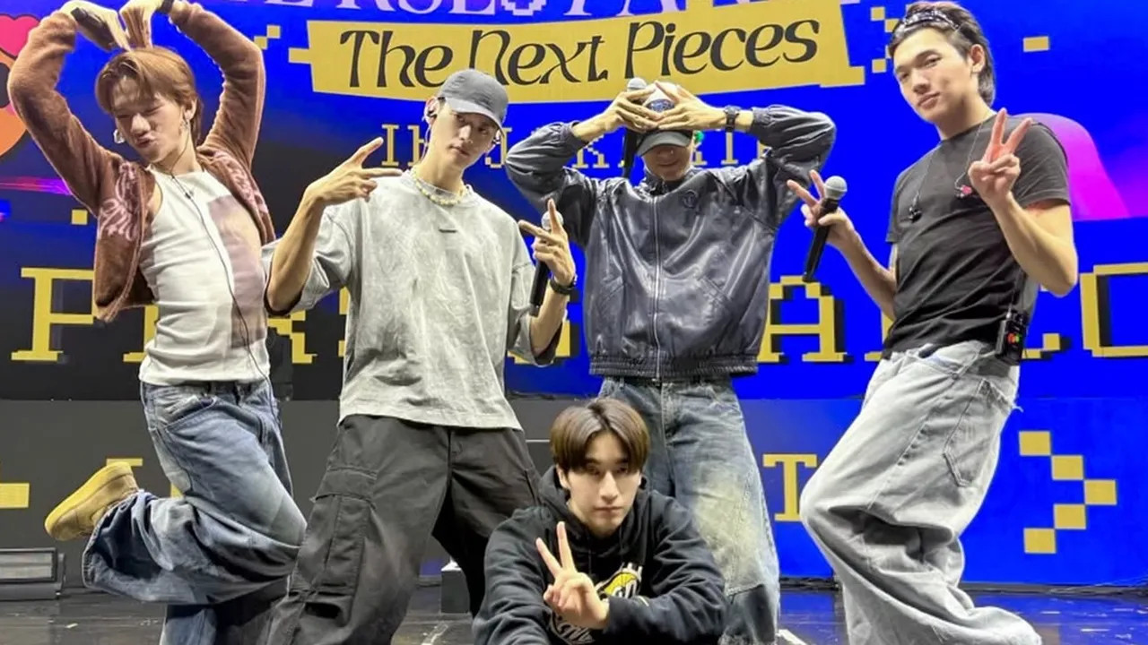 PERSES Boy Group Asal Thailand Nyanyi Lagu Kicau Mania di Fancon Jakarta