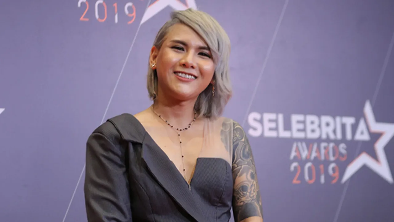 Pertanyakan Hari Baik untuk Menikah, Evelyn Nada Anjani Siap Lepas Masa Lajang? Pertanyakan Hari Baik untuk Menikah, Evelyn Nada Anjani Siap Lepas Masa Lajang?