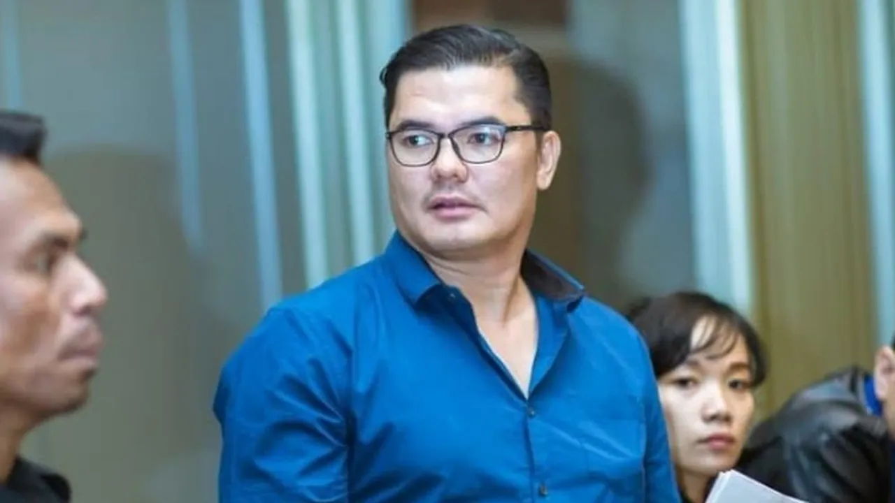 Pesinetron Jerry Lawalata Ditangkap Karena Kasus Narkoba Pesinetron Jerry Lawalata Ditangkap Karena Kasus Narkoba