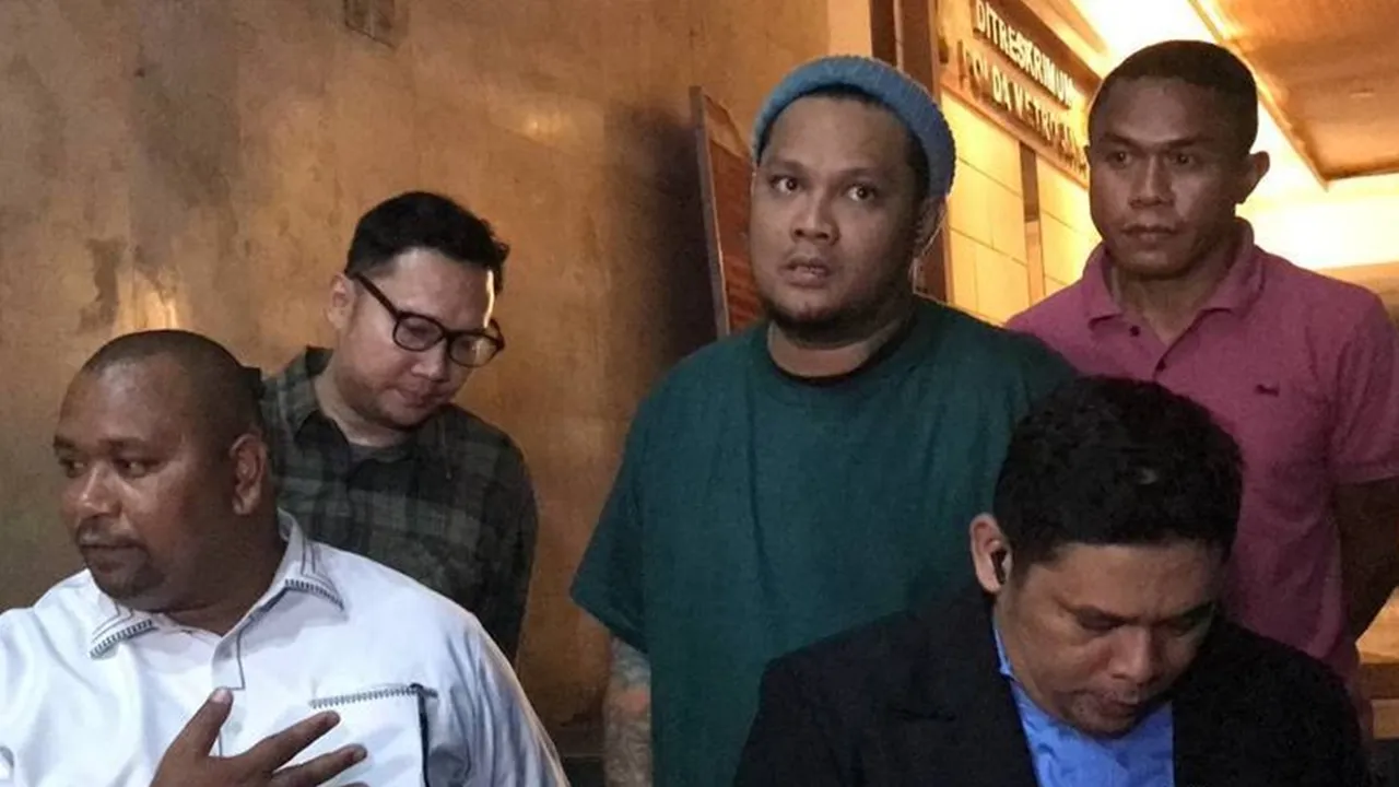Pihak Virgoun Yakin Kasus Dugaan Perzinahan Bakal Berujung Damai Pihak Virgoun Yakin Kasus Dugaan Perzinahan Bakal Berujung Damai