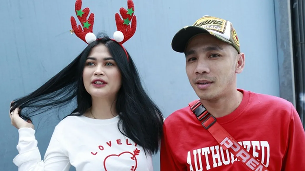 Pindah Keyakinan, Begini Cara Ovi Sovianti Rayakan Natal Pertama Bersama Suami