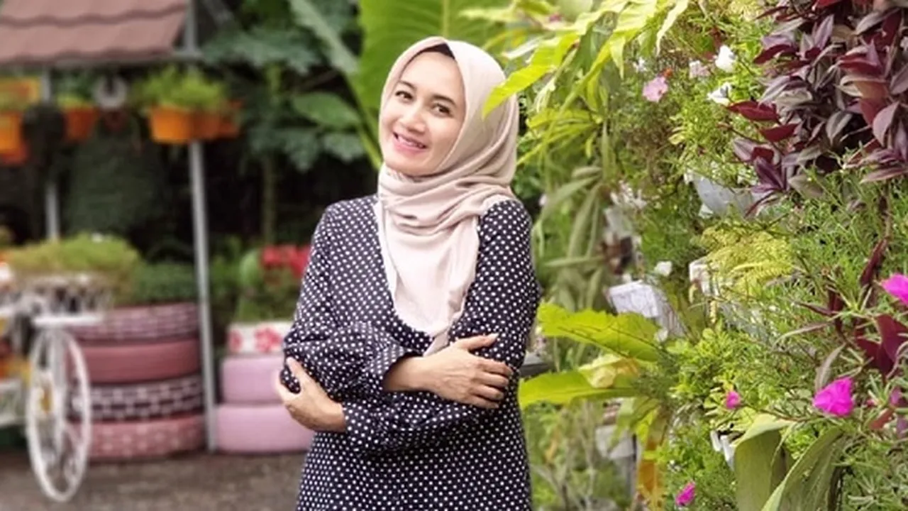 Posting Foto Suami Saat Bertugas, Nini Carlina Ungkap Rasa Khawatir dan Tulis Pesan Manis Posting Foto Suami Saat Bertugas, Nini Carlina Ungkap Rasa Khawatir dan Tulis Pesan Manis