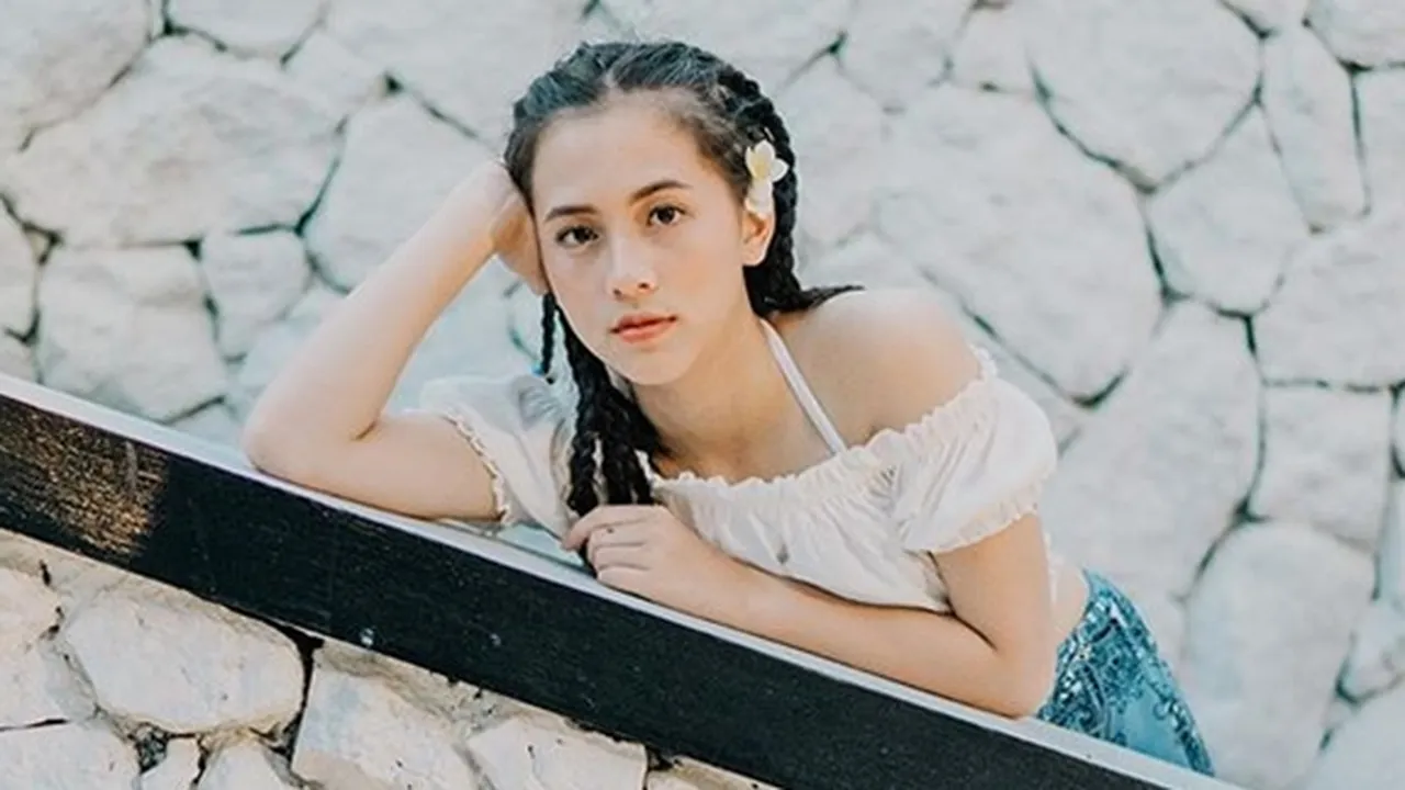 Postingan Perdana Adhisty Zara Pasca Video Mesra Bareng Pacar Tersebar, Dapat Banyak Support dari Rekan Artis Postingan Perdana Adhisty Zara Pasca Video Mesra Bareng Pacar Tersebar, Dapat Banyak Support dari Rekan Artis