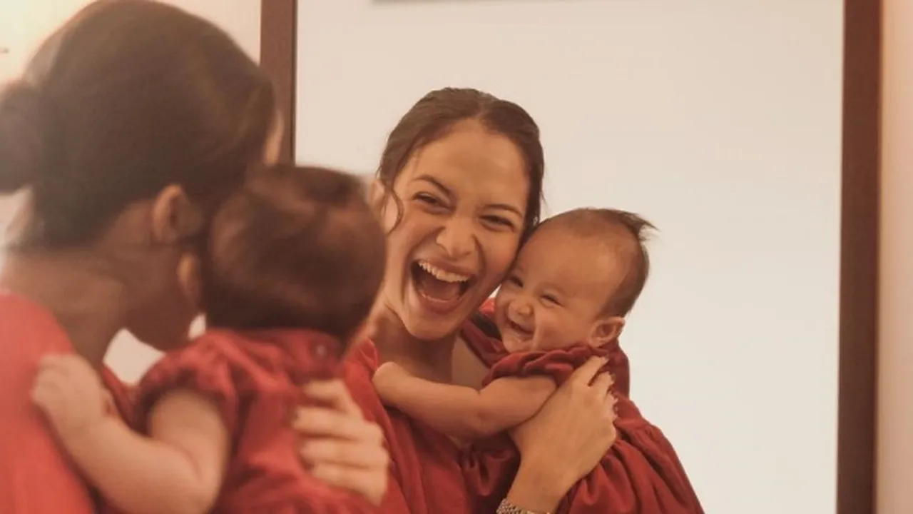 Potret Aktivitas Putri Marino sebagai Ibu, Menikmati Meski Sempat Bingung