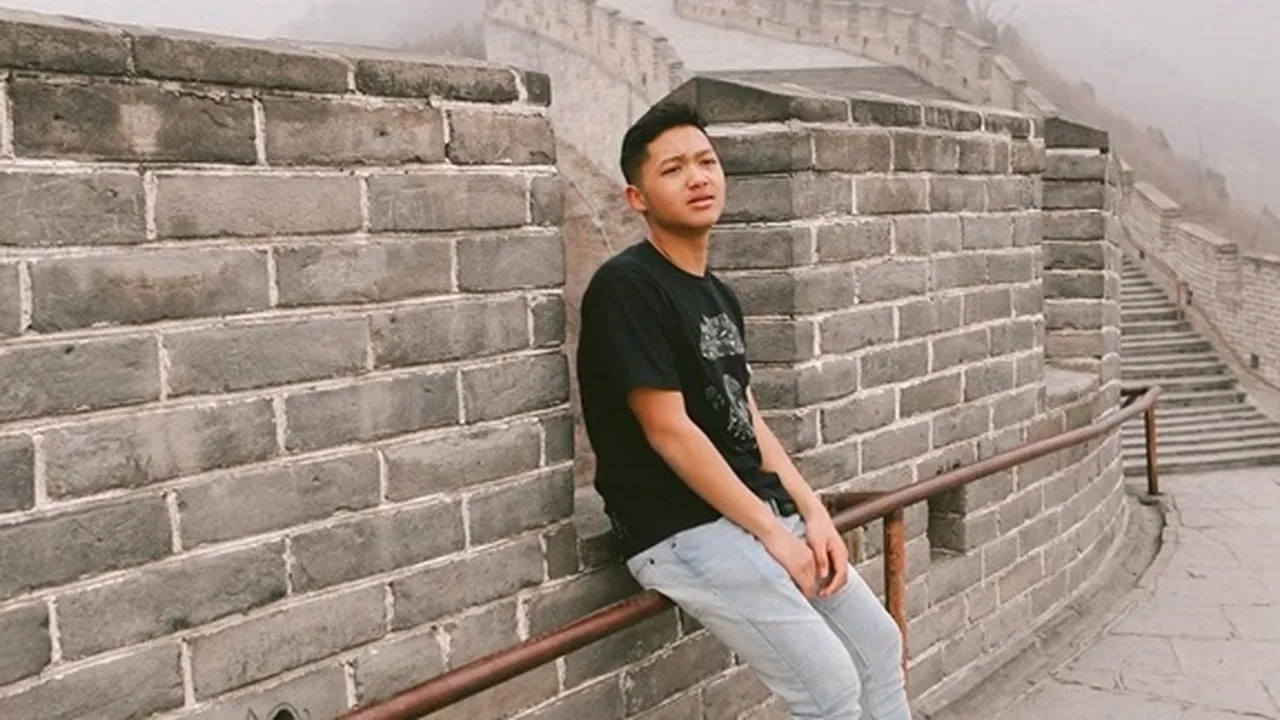 Potret Azriel Hermansyah Jalani Perawatan Untuk Sembuh dari Covid-19 Potret Azriel Hermansyah Jalani Perawatan Untuk Sembuh dari Covid-19