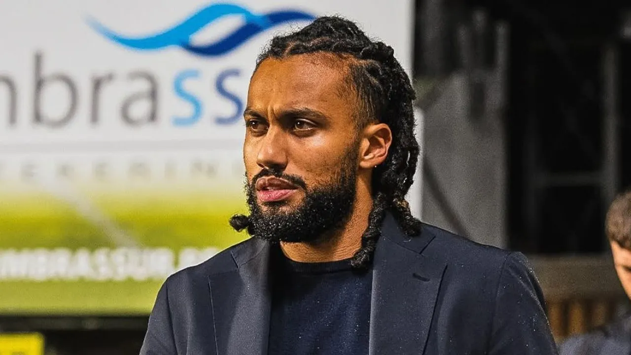 Potret Catchy dan Elegan Jairo Riedewald: Pesepak Bola Berdarah Manado yang Bakal perkuat Timnas Garuda!