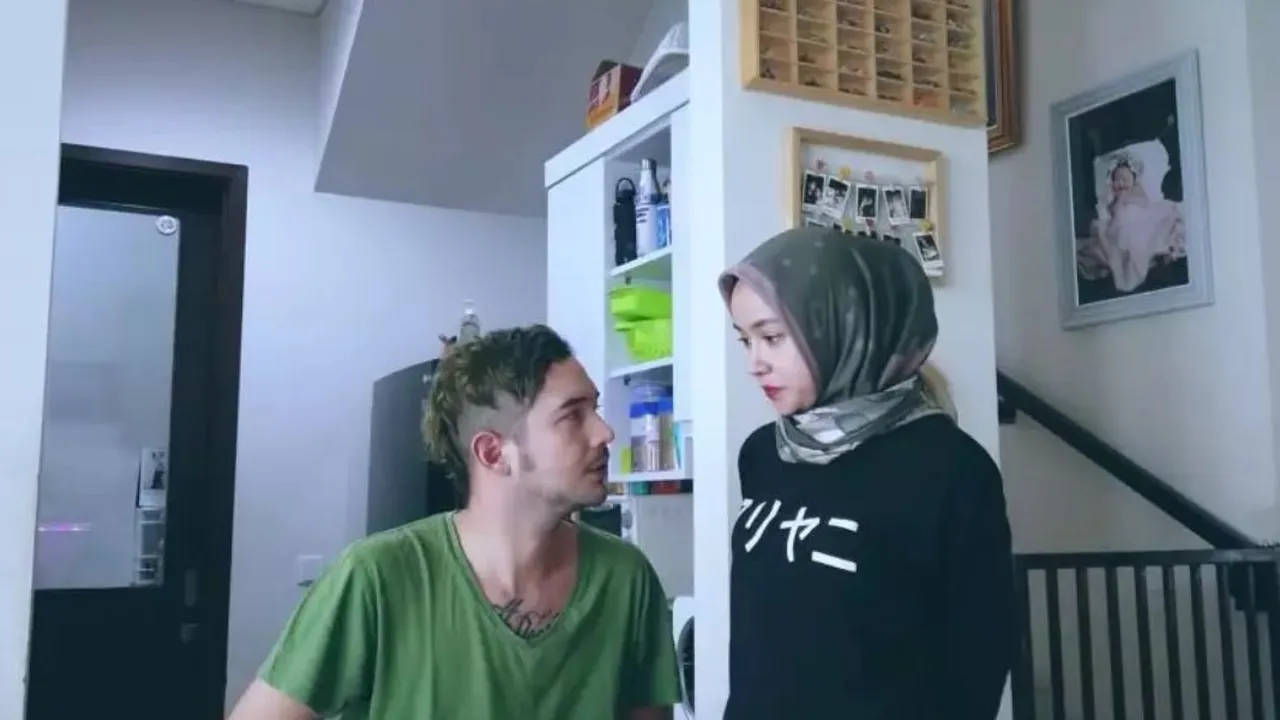 Potret Dapur Model Simpel dan Elegan di Rumah Aryani Fitriana dan Donny Michael
