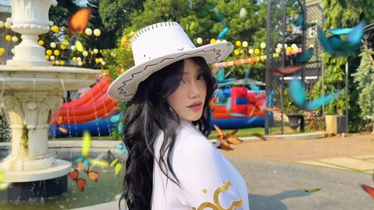 Potret Fuji Cospaly Nico Robin di Ultah Gala Sky Bertema ONE PIECE, Visualnya Bikin Pangling