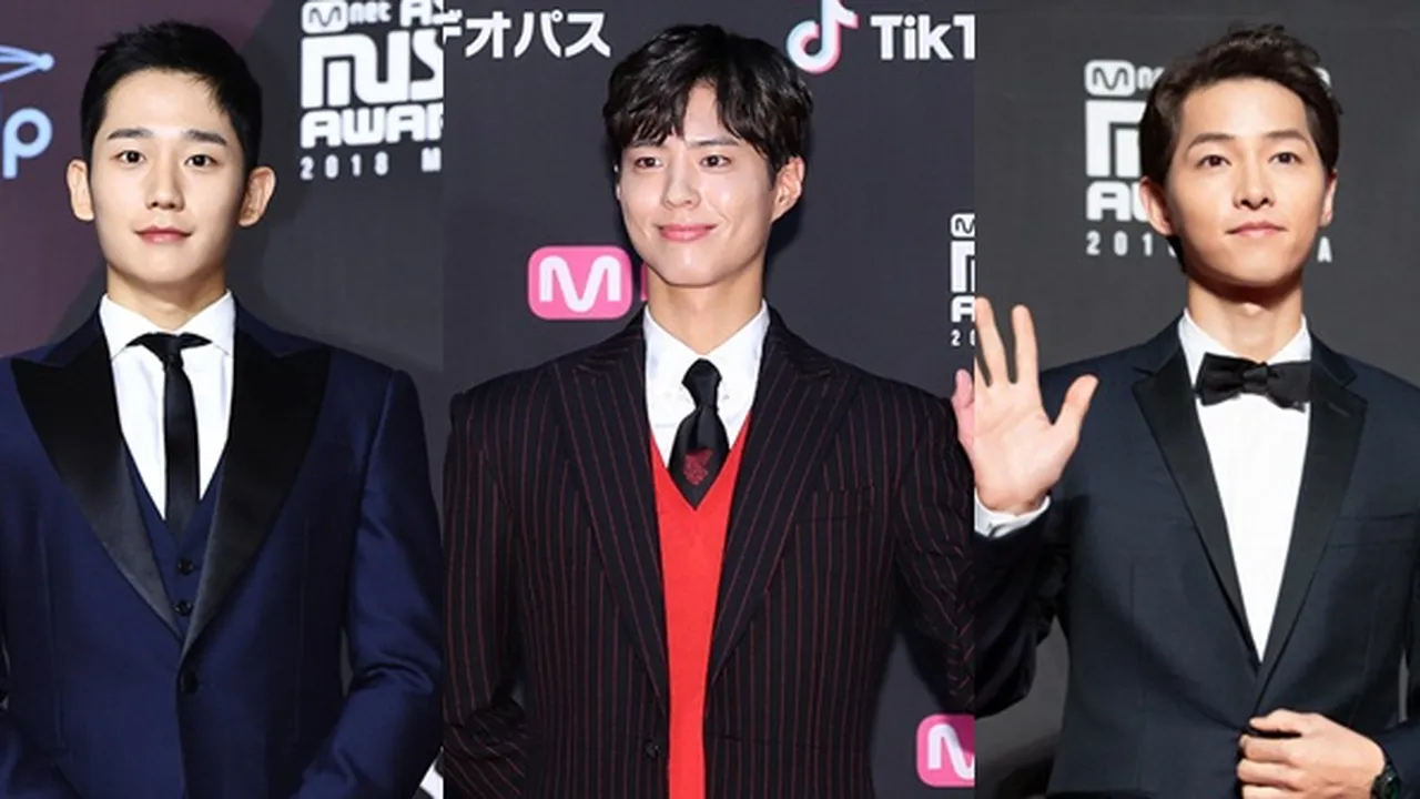 Potret Ganteng 3 MC 'MAMA 2018', Jung Hae In, Park Bo Gum dan Song Joong Ki