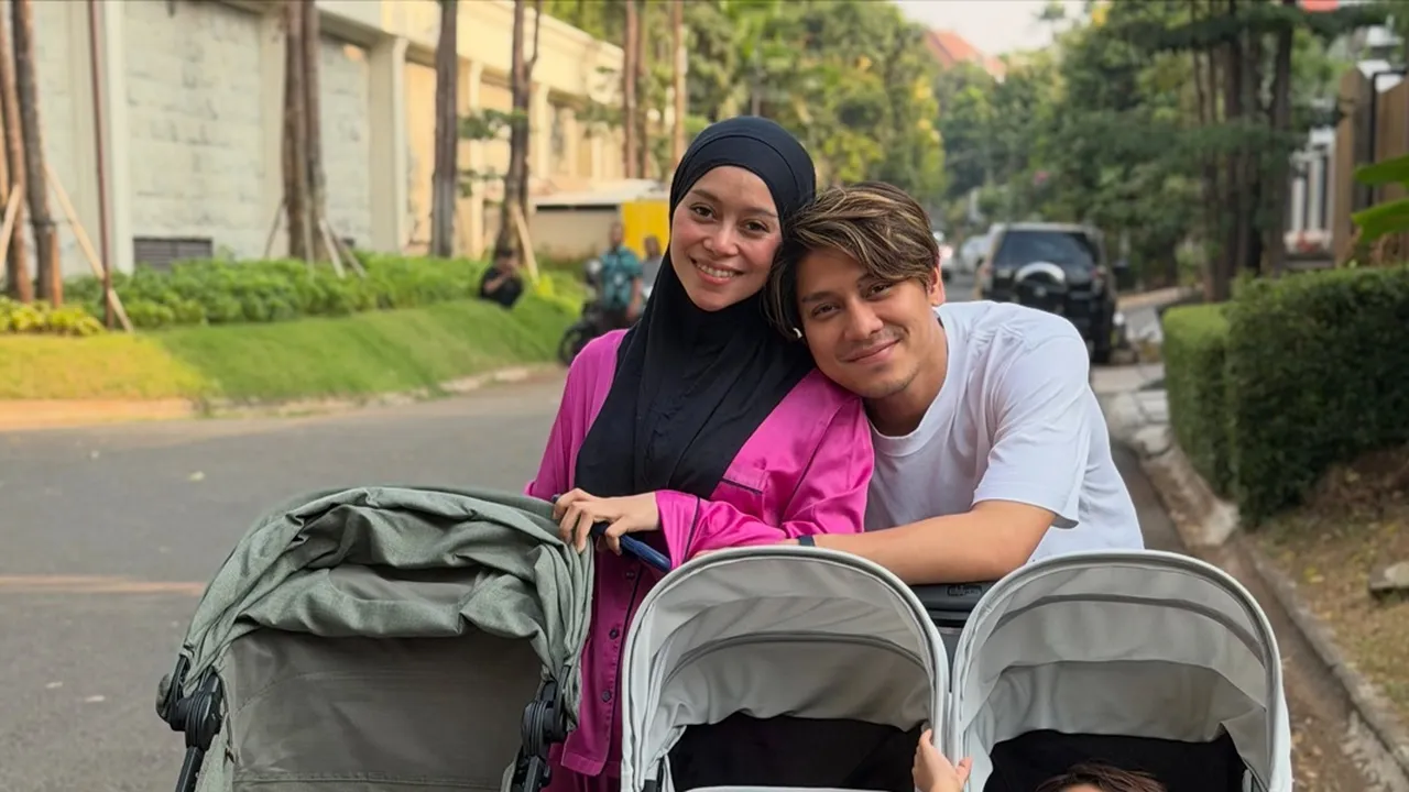 Potret Lesti Kejora dan Rizky Billar Jalan Pagi Bareng 3 Anak, Formasi Lengkap