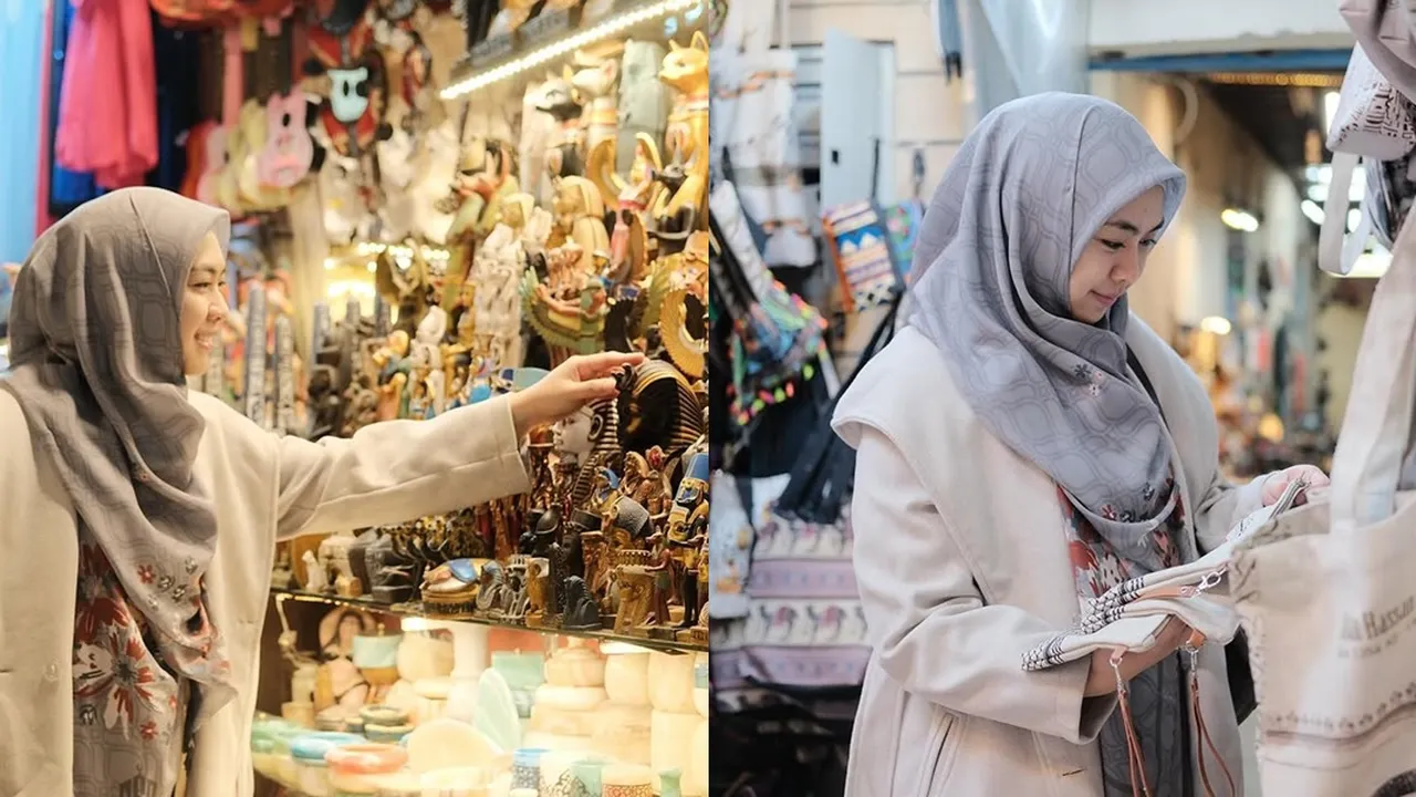 Potret Oki Setiana Dewi Asyik Belanja di Pasar Khan El Khalili