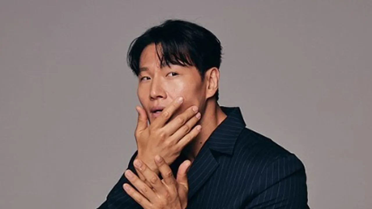 Potret Reaksi Kocak Member 'RUNNING MAN' Saat Kim Jong Kook Bilang Mau Menikah