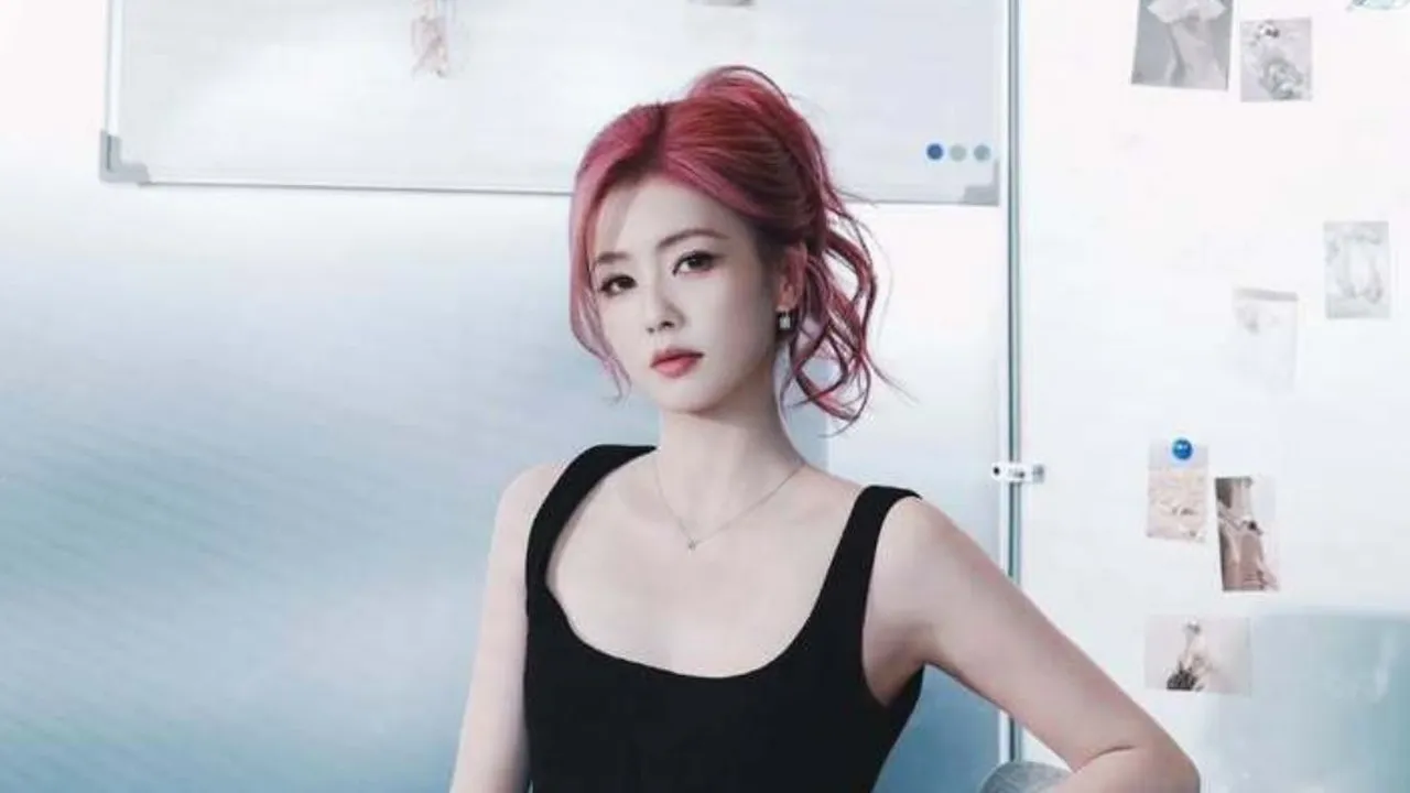 Potret Terbaru Bai Lu dengan Rambut Pink, Makin Cantik dan Bikin Fans Kaget