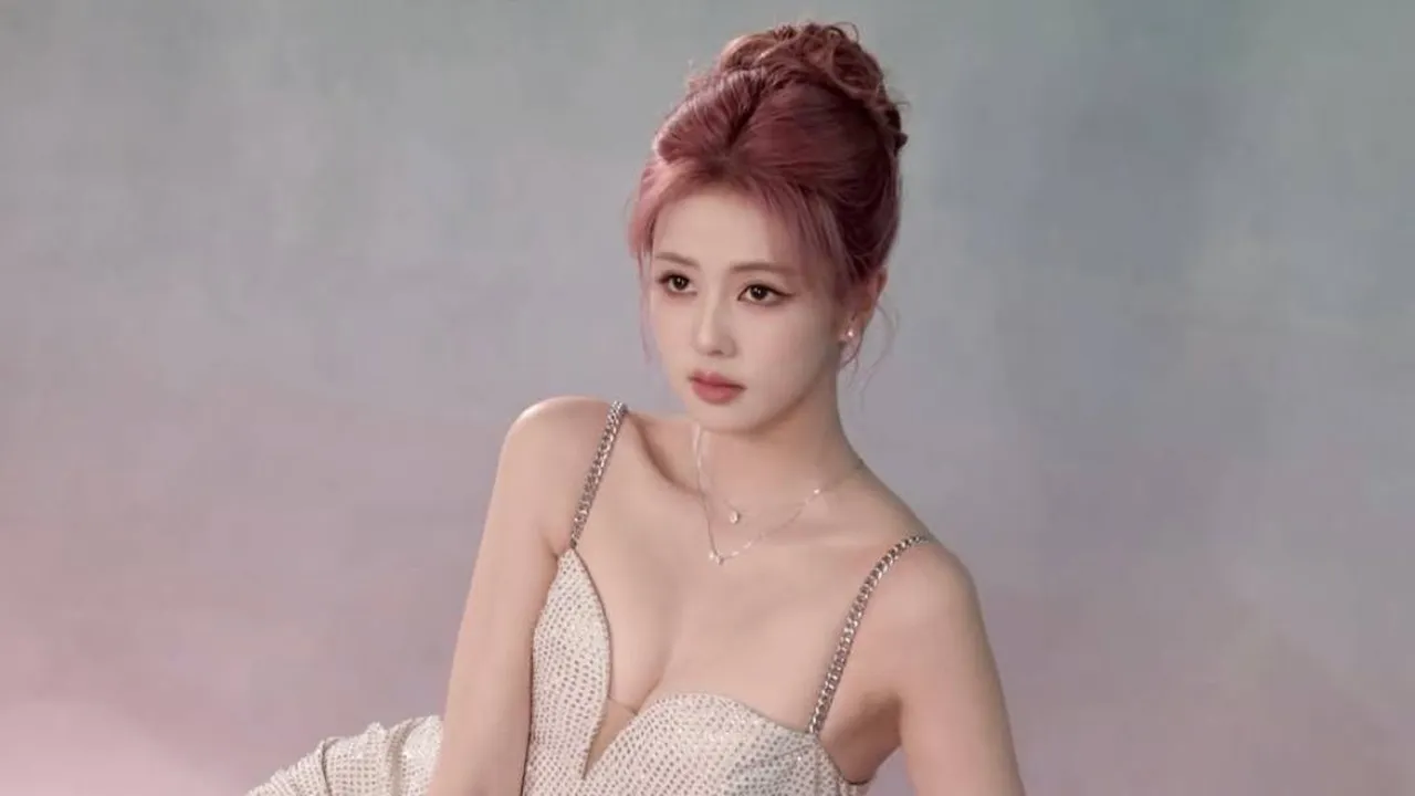 Potret Terbaru Bai Lu dengan Warna Rambut Baru, Semakin Cantik dengan Visual Bak Berlian Hidup