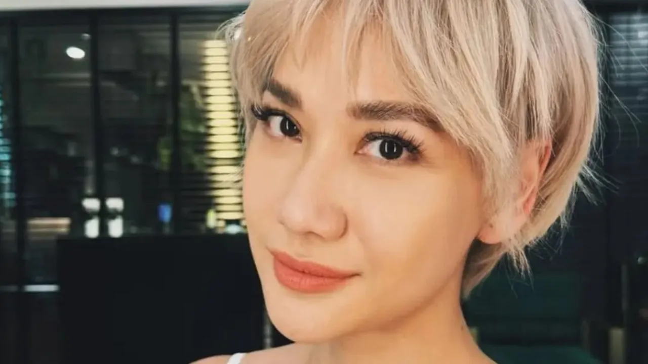 Potret Terbaru BCL dengan Bixie Cut, Pesona Cantiknya Mencuri Perhatian