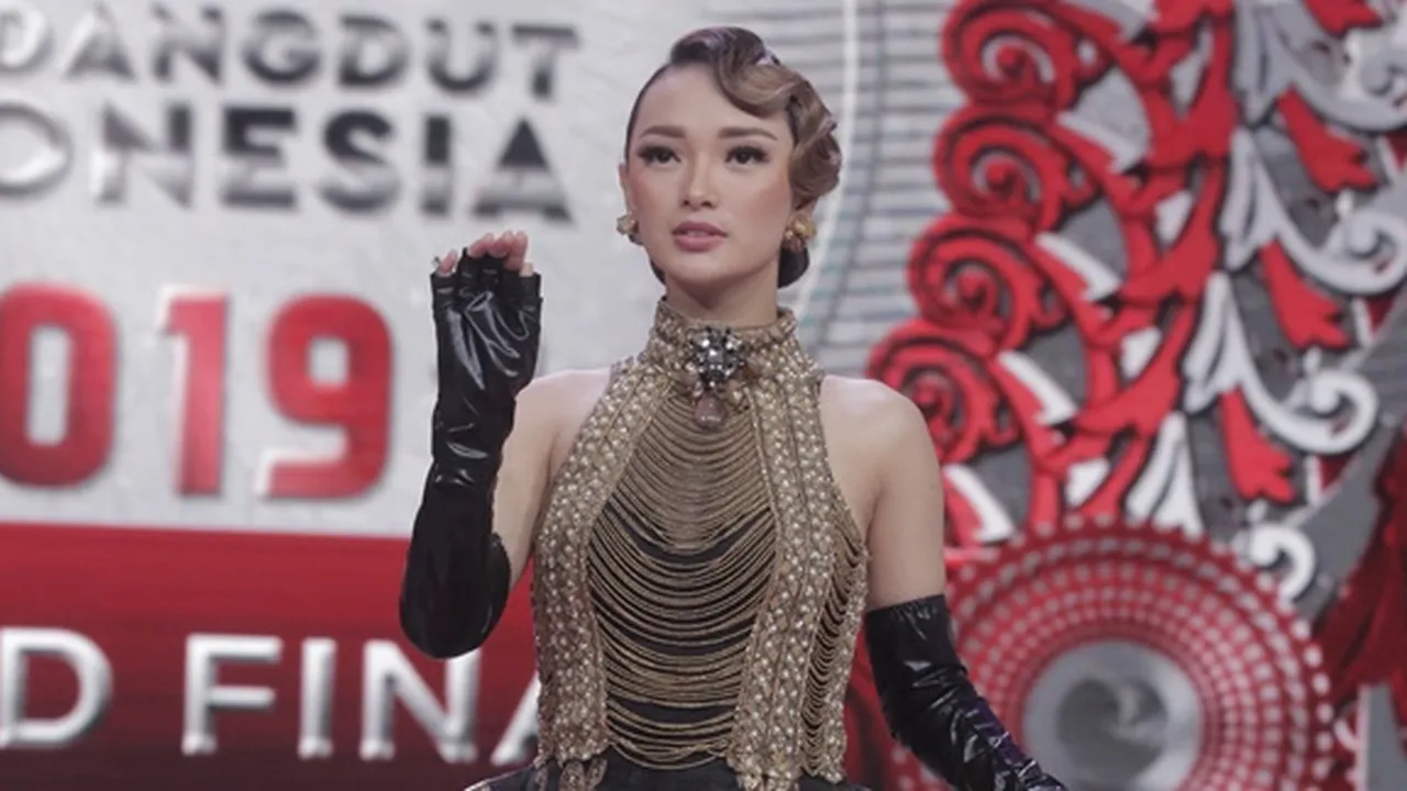 Potret Zaskia Gotik dan Sirajuddin Mahmud Saat Sudah Tua, Tetap Romantis dan Serasi