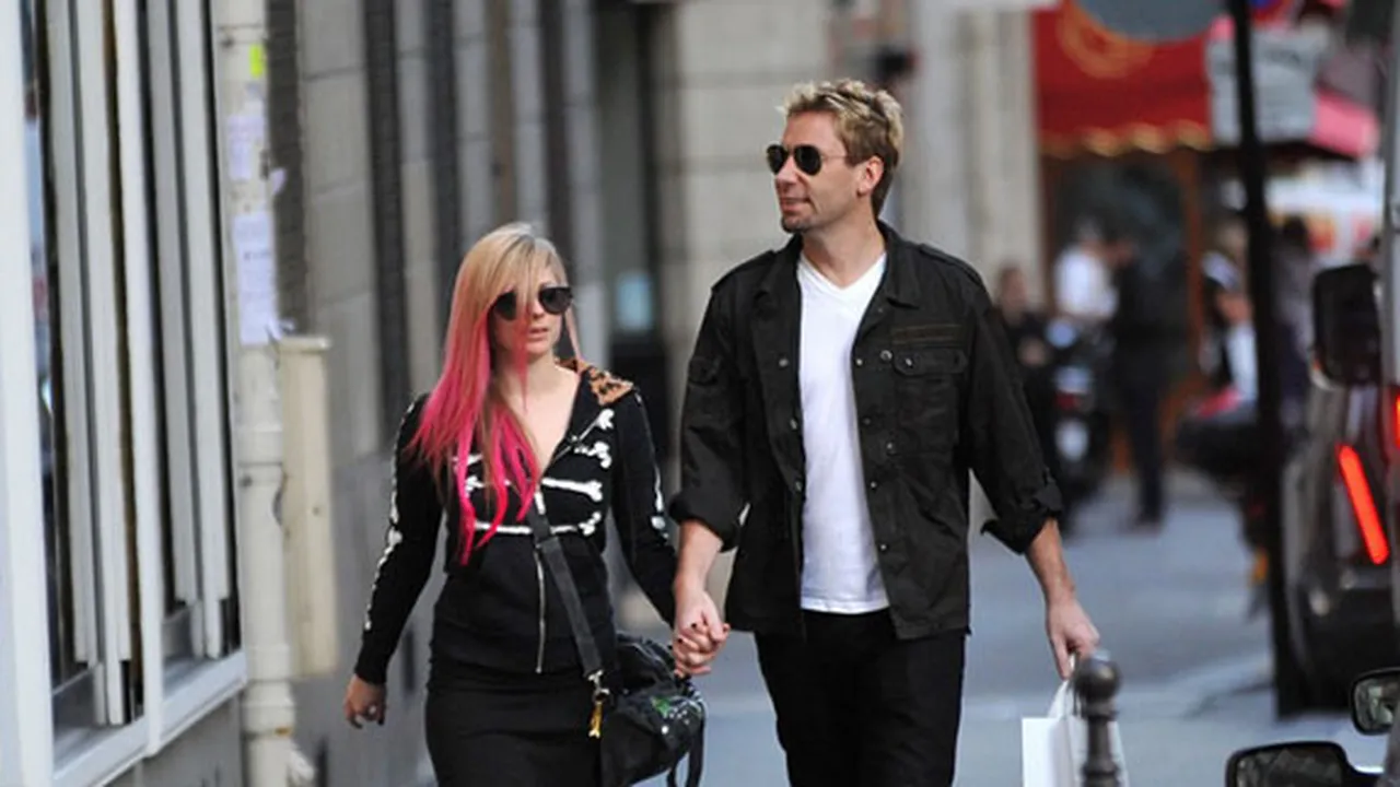 Pria-Pria di Kehidupan Avril Lavigne Hingga Nikahi Chad Kroeger!