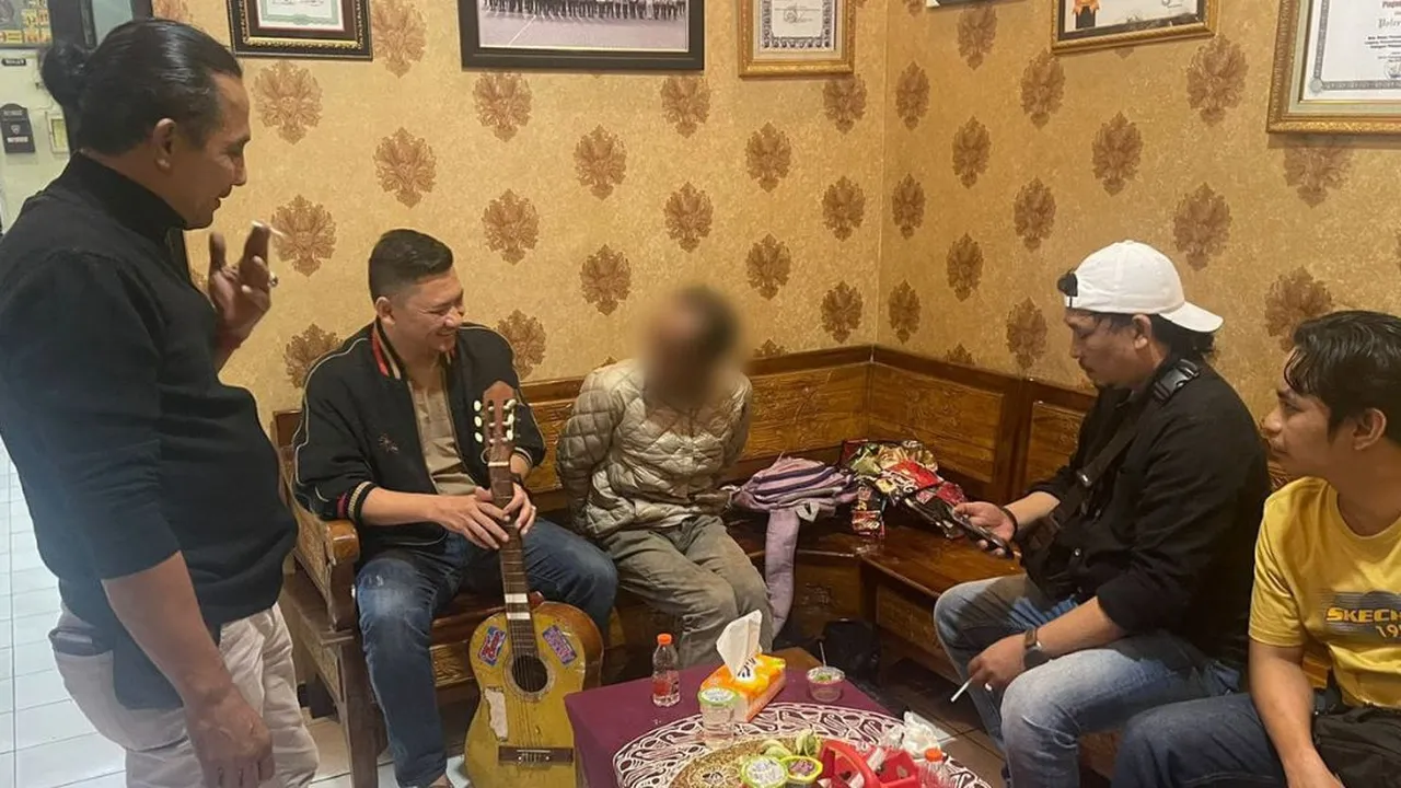 Pria Viral Pukul Pemotor Perempuan Gunakan Gitar di Malang Diamankan