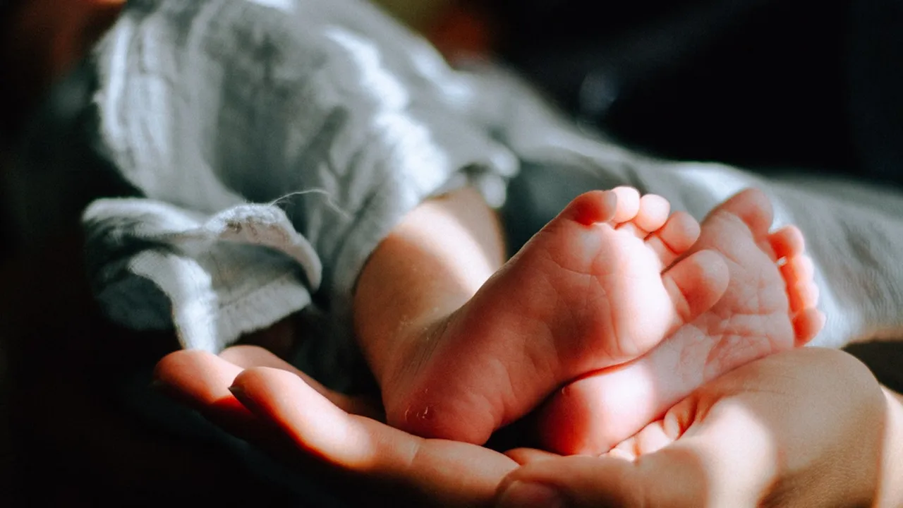 Primbon Nama Bayi Islam dan Rekomendasinya untuk Laki-laki dan Perempuan, Punya Makna Mendalam