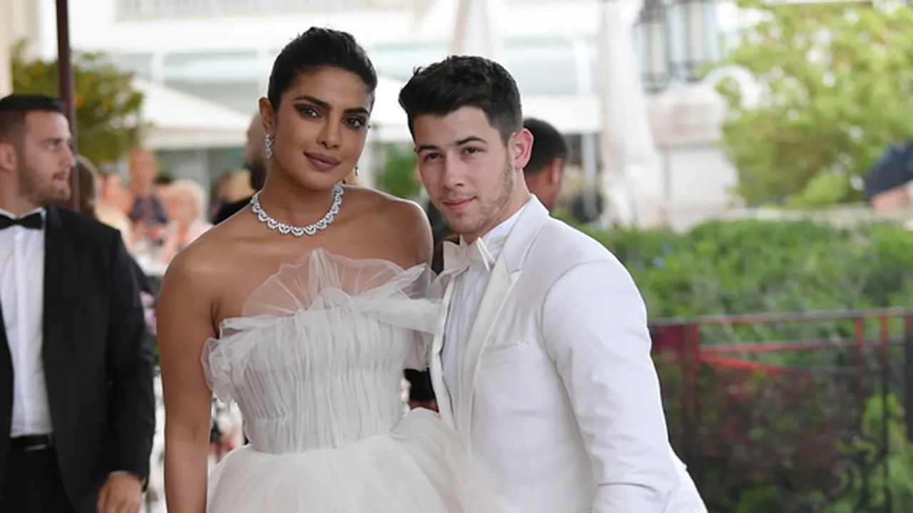 Priyanka Chopra Ultah ke-37, Ucapan dari Nick Jonas dan Keluarga So Sweet!