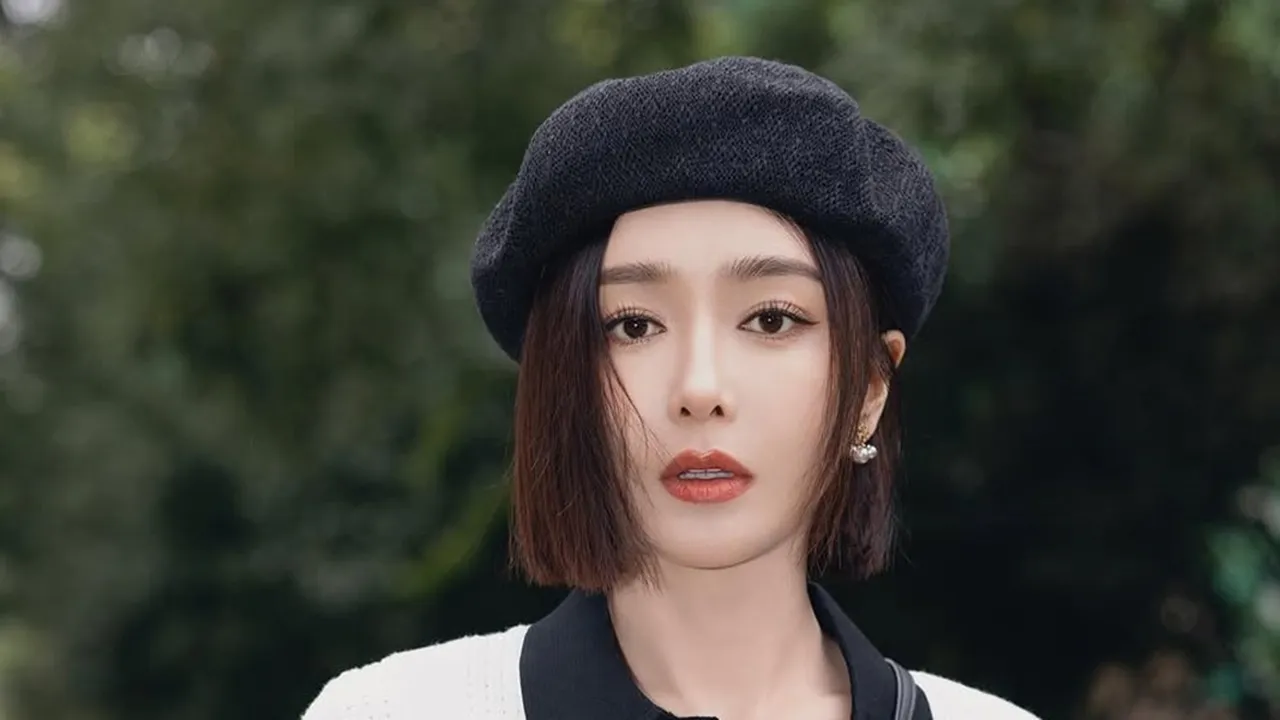 Profil Aktris China Qin Lan, Awali Karier Jadi Model