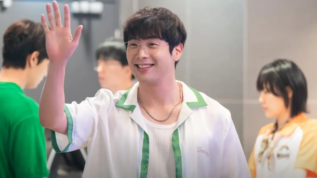 Profil Choi Daniel: Penulis Senior dalam Drama Yumi's Cells Season 3