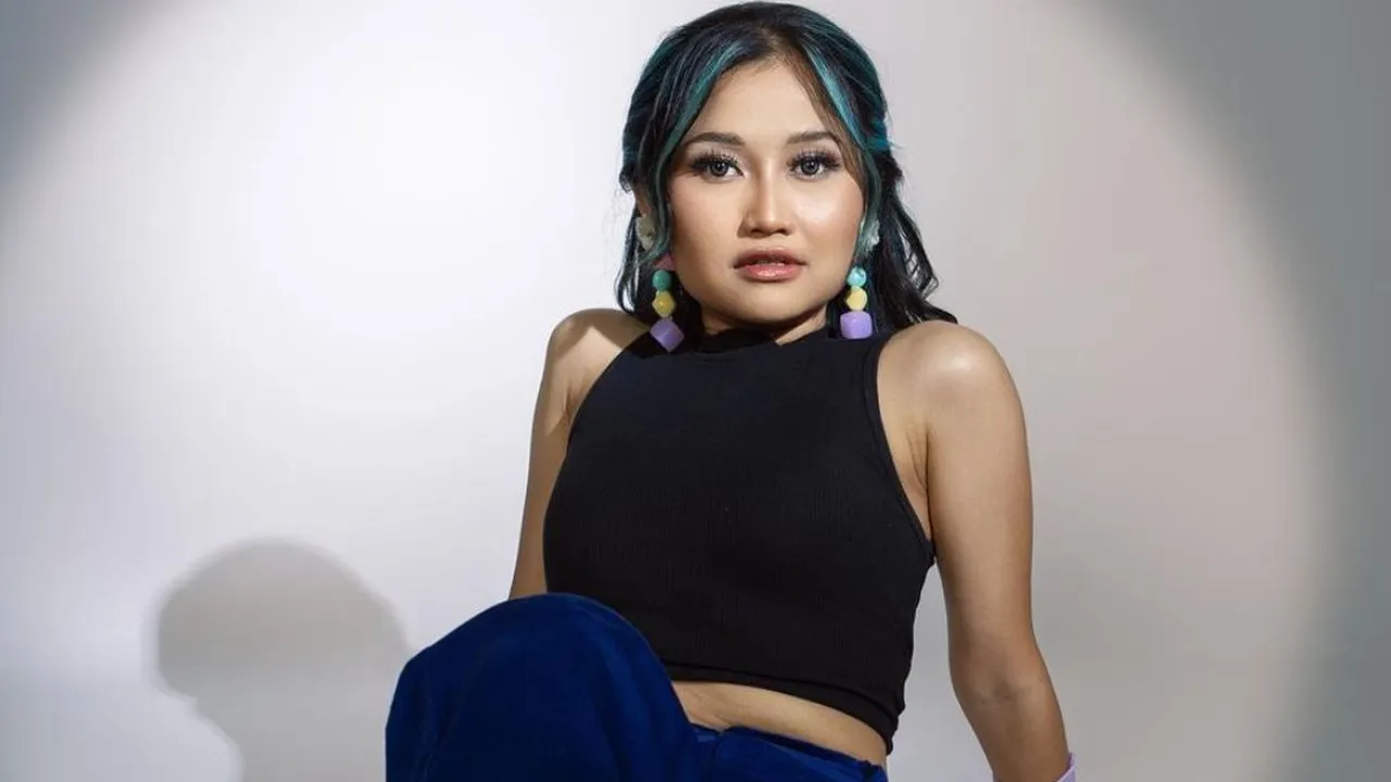 Profil dan Biodata Riyuka Bunga, Selebgram Kocak yang Ceraikan Heri Horeh Karena Selingkuh Profil dan Biodata Riyuka Bunga, Selebgram Kocak yang Ceraikan Heri Horeh Karena Selingkuh