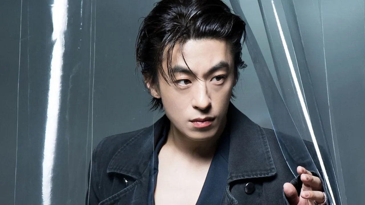 Profil Koo Kyo Hwan: Ahli Biologi Jenius dalam Film Colony