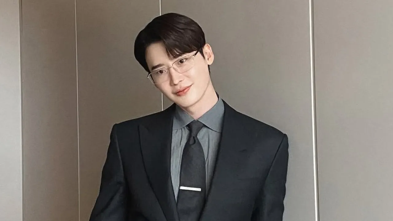 Profil Lee Jong Suk, dari Model hingga Jadi Heinrey di The Remarried Empress