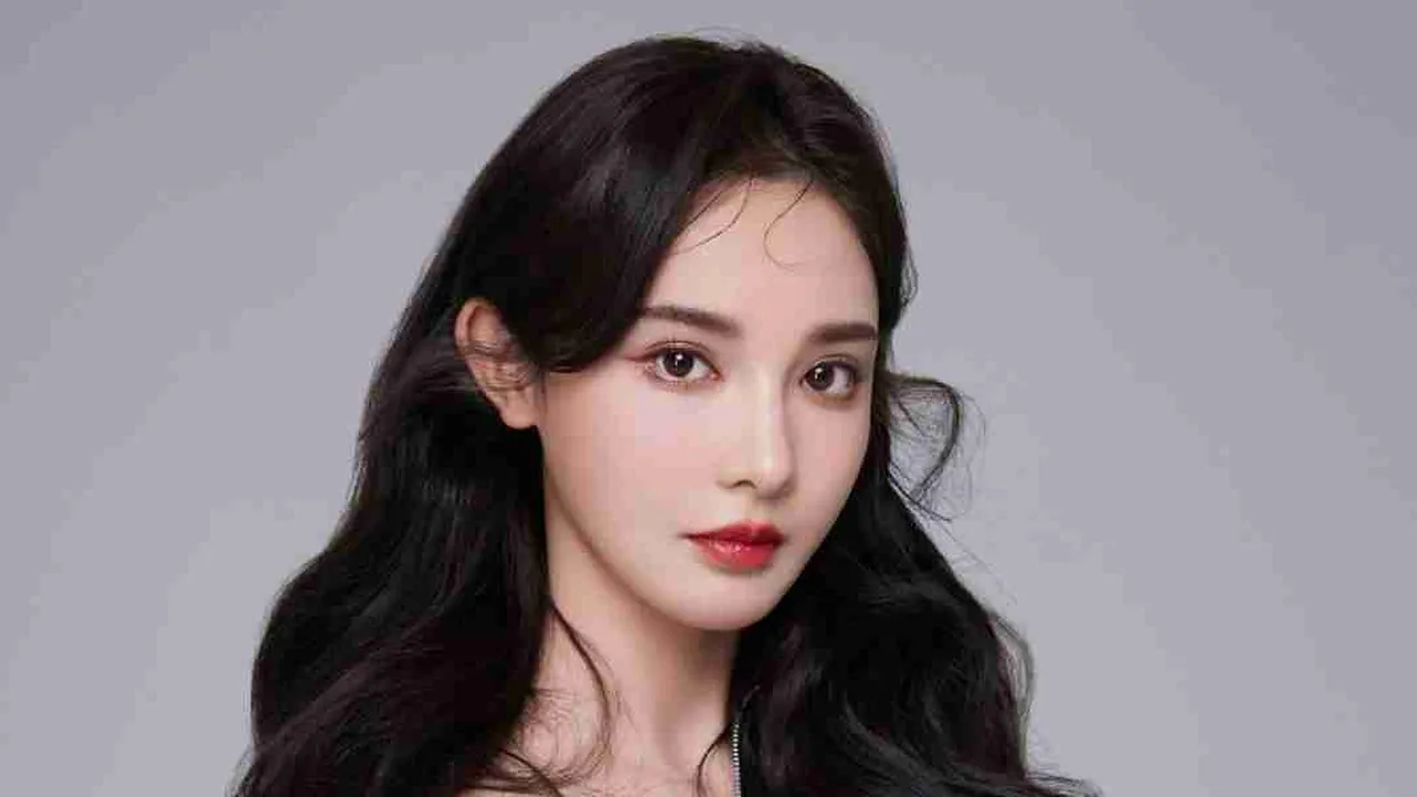Profil Peng Xiao Ran, Aktris Cantik yang Meniti Karier dari Pembawa Acara di iQiyi