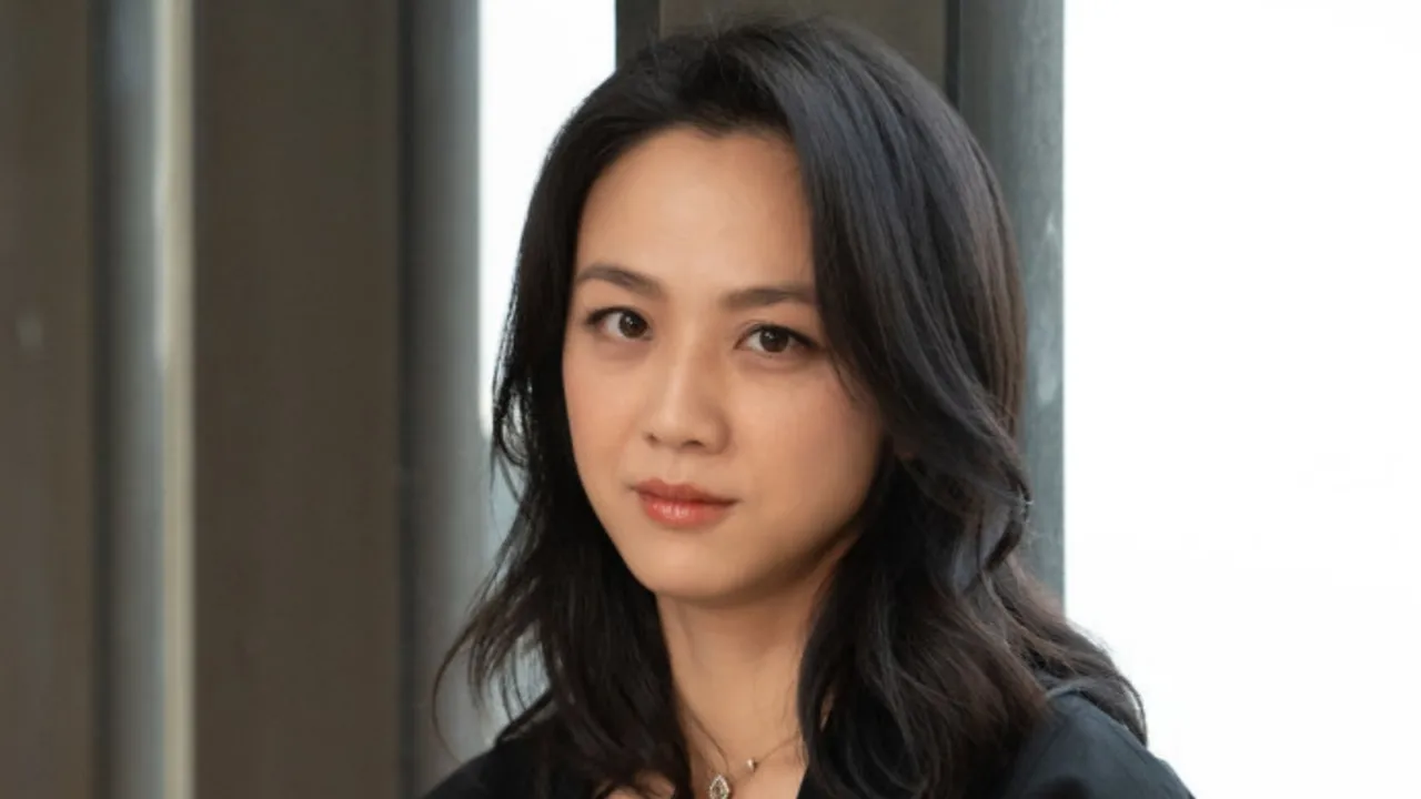 Profil Tang Wei, Aktris China yang Jadi Satu-satunya Non-Korea Pemenang Baeksang Awards