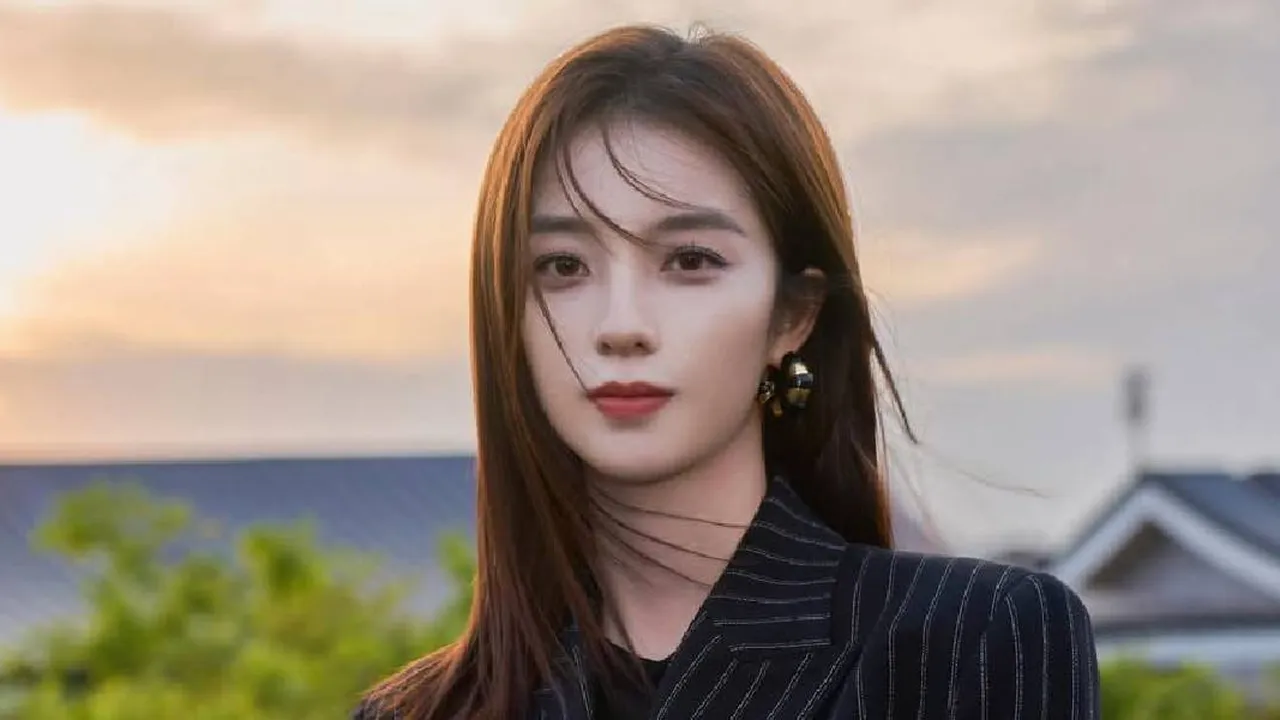 Profil Wan Peng, Aktris China yang Cantik Memikat dan Punya Karier Cemerlang
