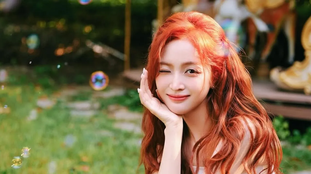 Profil Wu Xuan Yi, Aktris China yang Meninggalkan Dunia K-Pop demi Karier Akting Gemilang