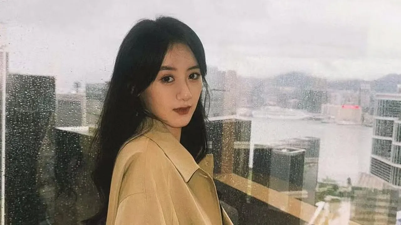 Profil Yuan Bing Yan: Aktris Tiongkok Memukau di Drama Fantasi Sejarah Profil Yuan Bing Yan: Aktris Tiongkok Memukau di Drama Fantasi Sejarah