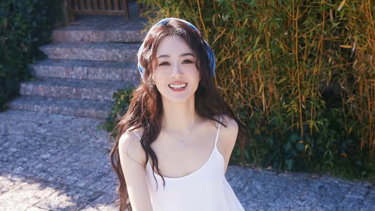 Profil Zhao Li Ying, Aktris China dengan Latar Belakang Sederhana